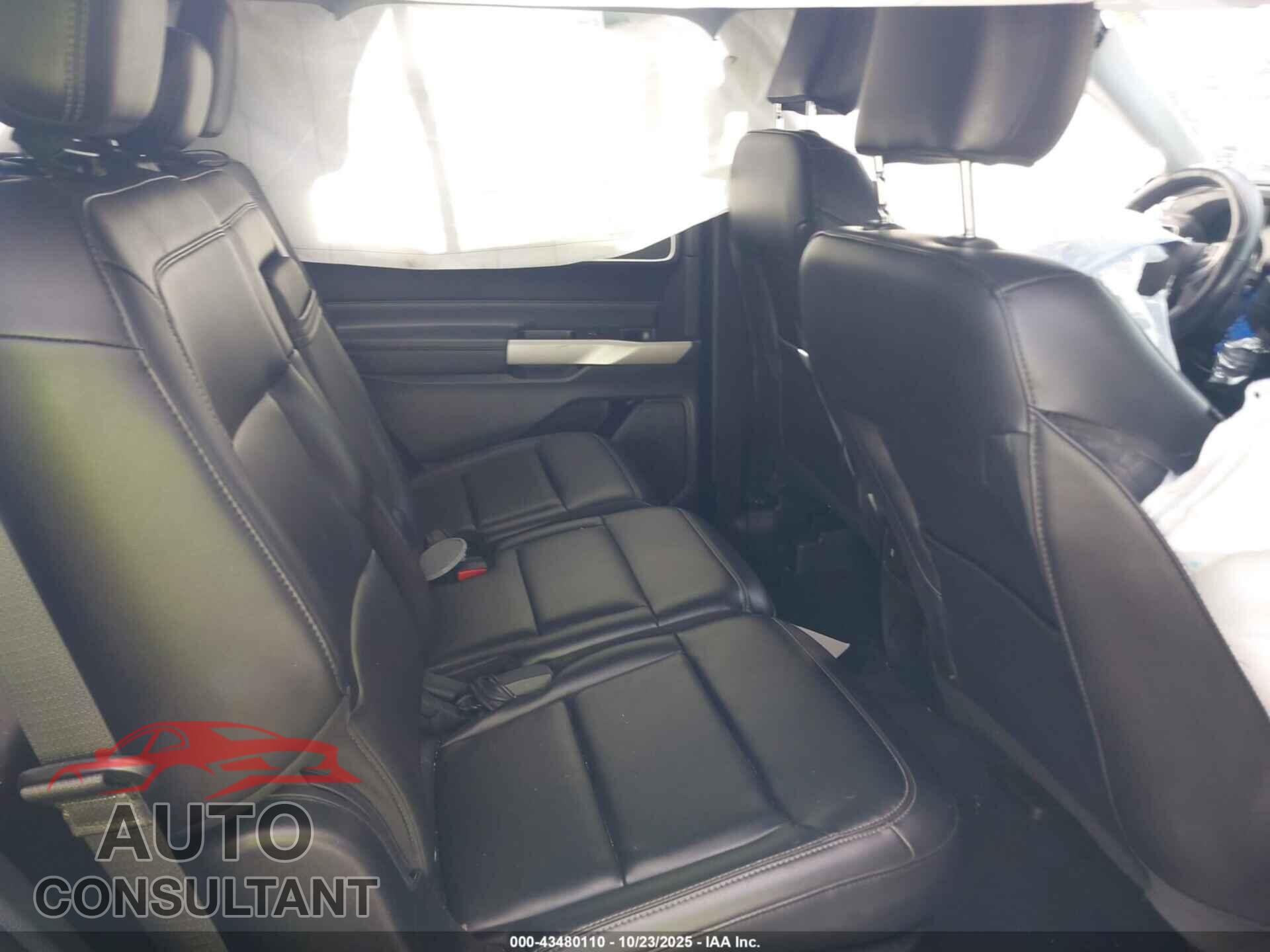 FORD EXPLORER 2023 - 1FMSK8DH7PGB24622