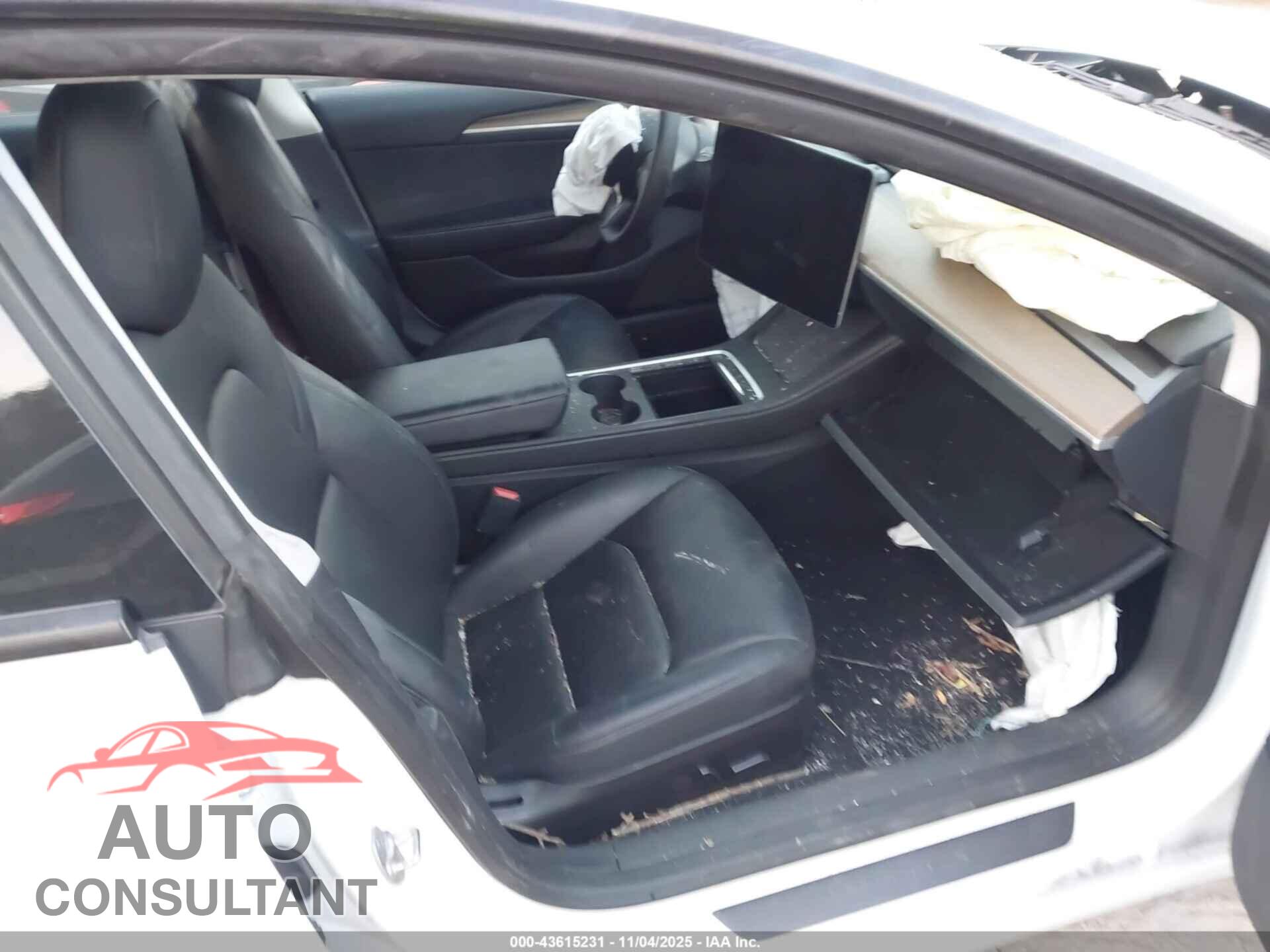TESLA MODEL 3 2023 - 5YJ3E1EA3PF438755