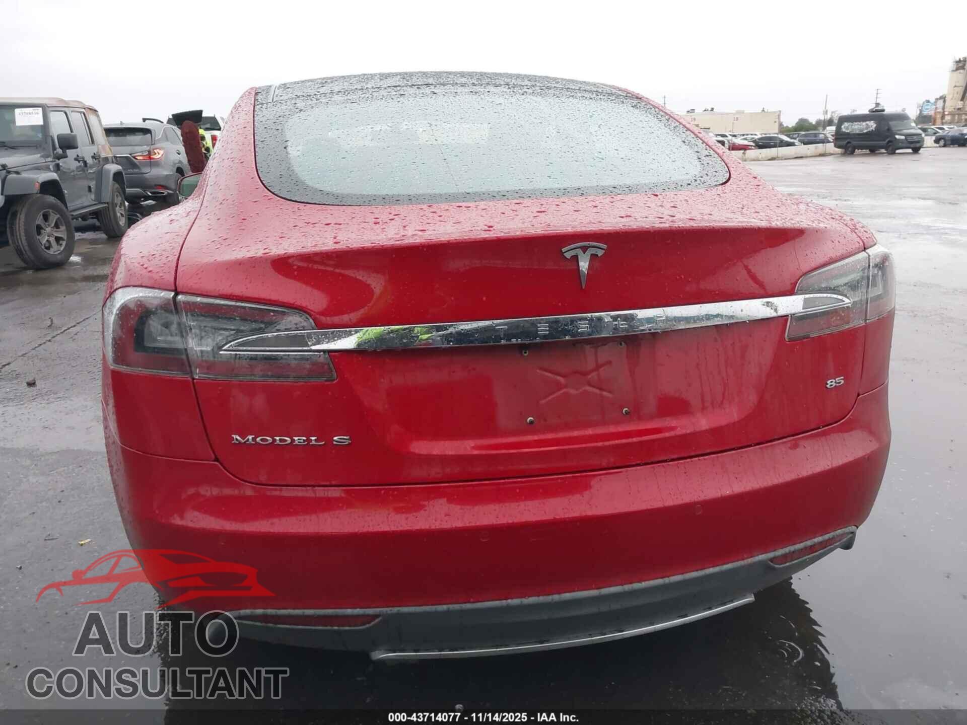 TESLA MODEL S 2013 - 5YJSA1DN3DFP25861