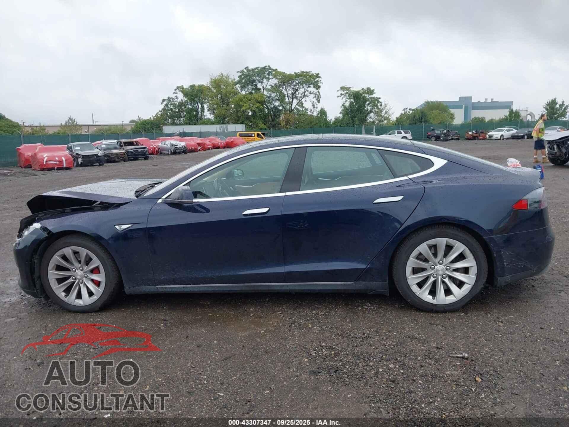 TESLA MODEL S 2014 - 5YJSA1H25EFP64940