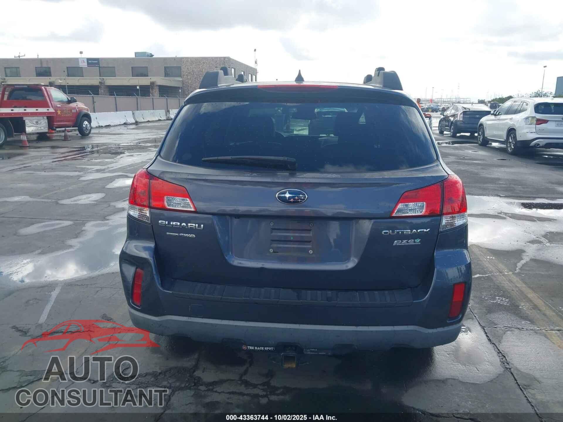 SUBARU OUTBACK 2014 - 4S4BRBLC2E3251376