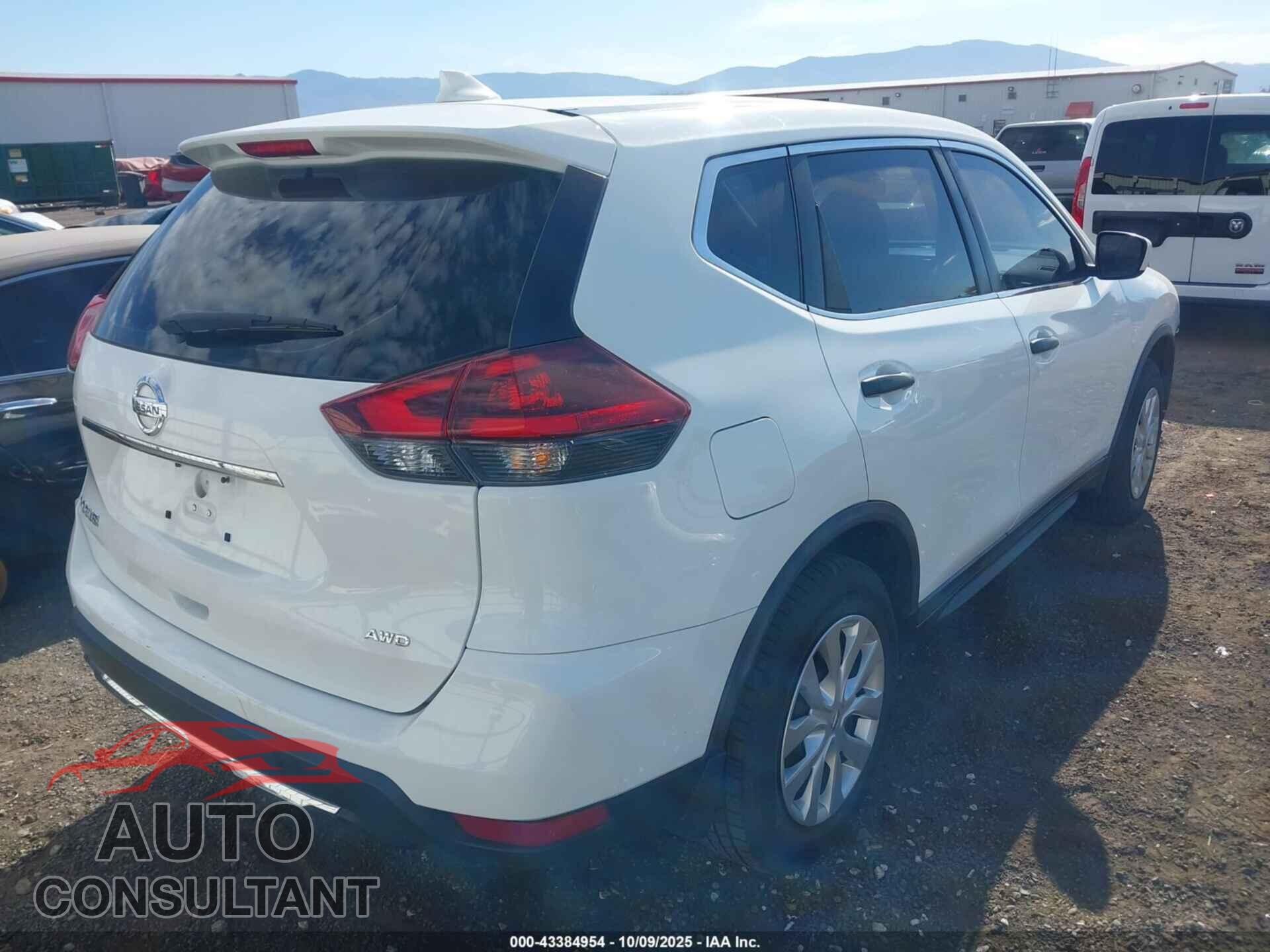 NISSAN ROGUE 2018 - KNMAT2MV7JP572110