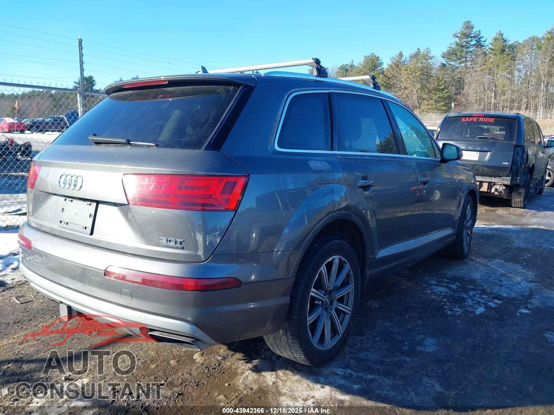 AUDI Q7 2018 - WA1LAAF71JD035686