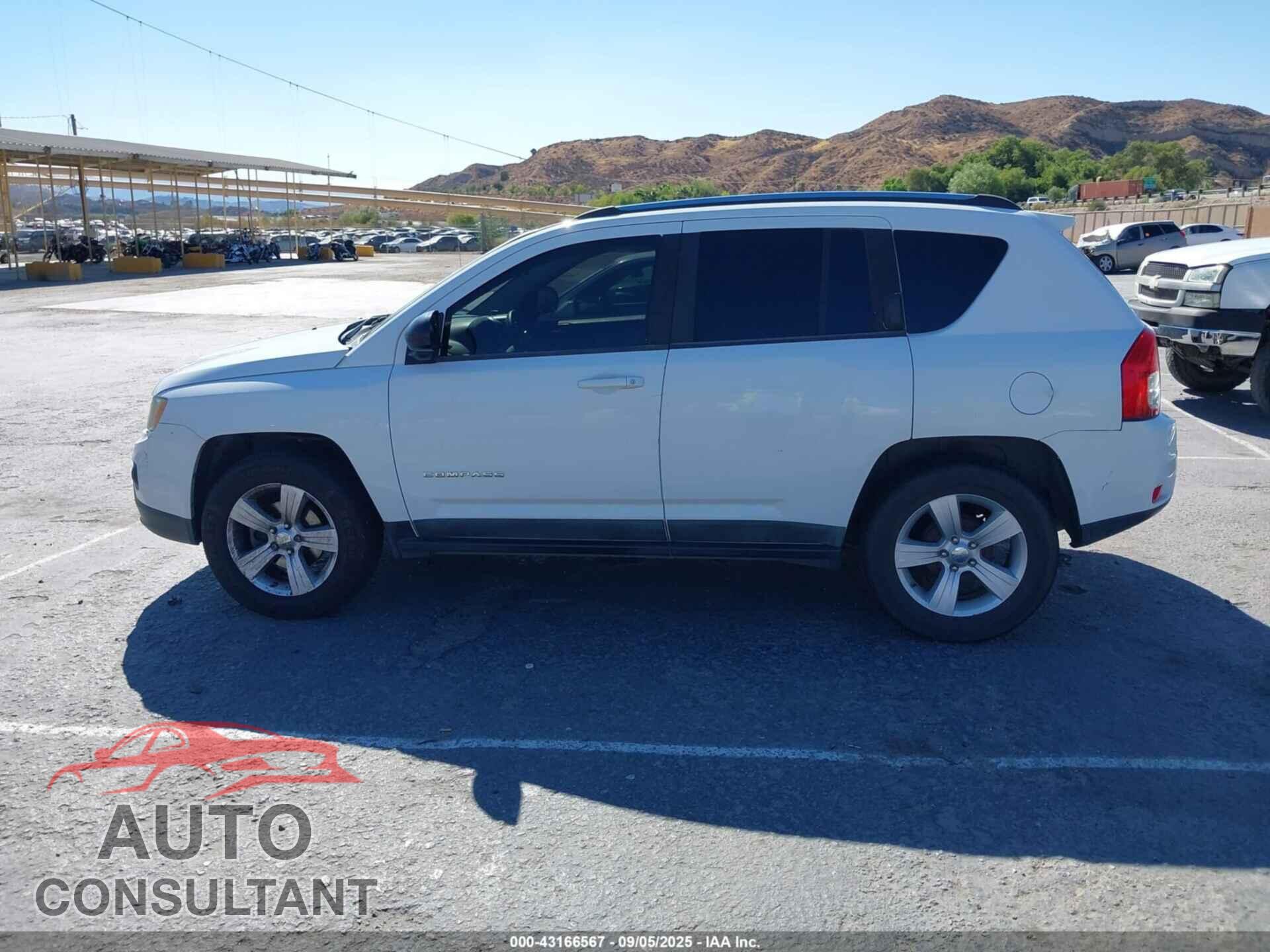 JEEP COMPASS 2011 - 1J4NT1FB8BD228104