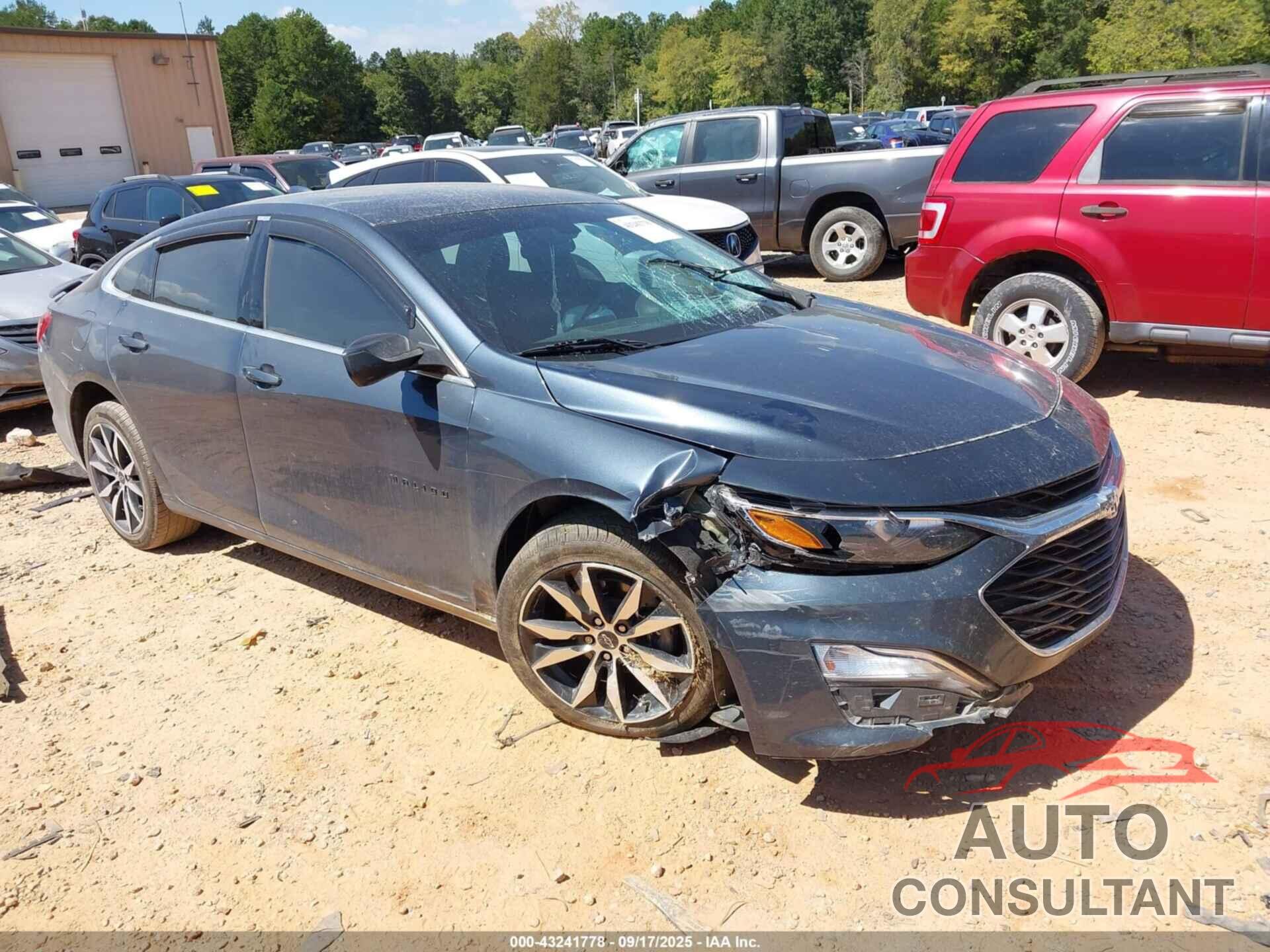 CHEVROLET MALIBU 2020 - 1G1ZG5ST7LF154836
