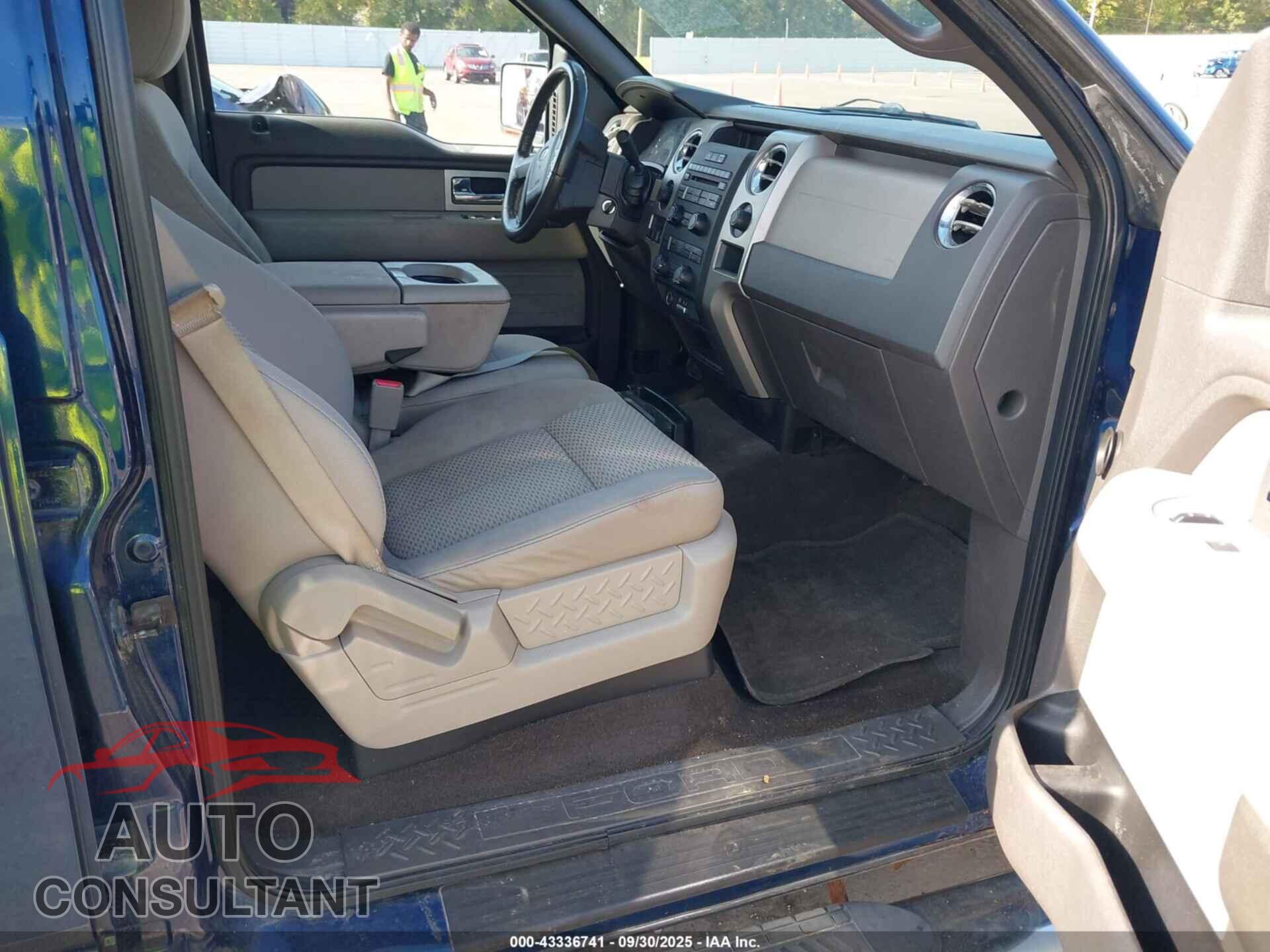FORD F-150 2010 - 1FTFW1EV2AFB67512