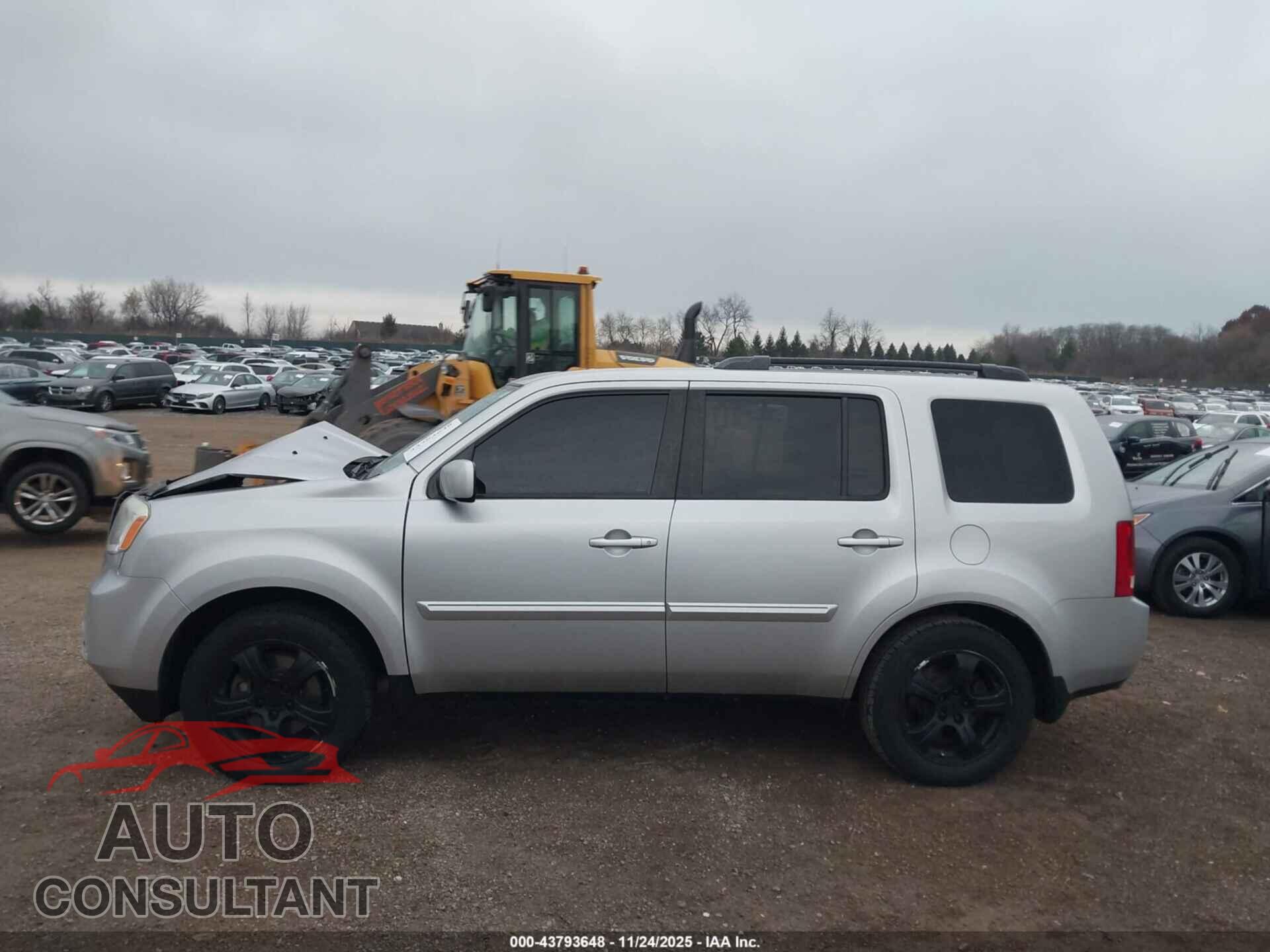 HONDA PILOT 2013 - 5FNYF4H54DB078300