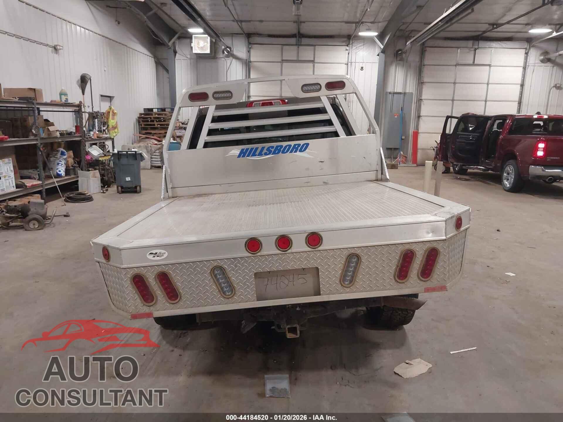 CHEVROLET SILVERADO 1500 2014 - 3GCUKSEC4EG209657