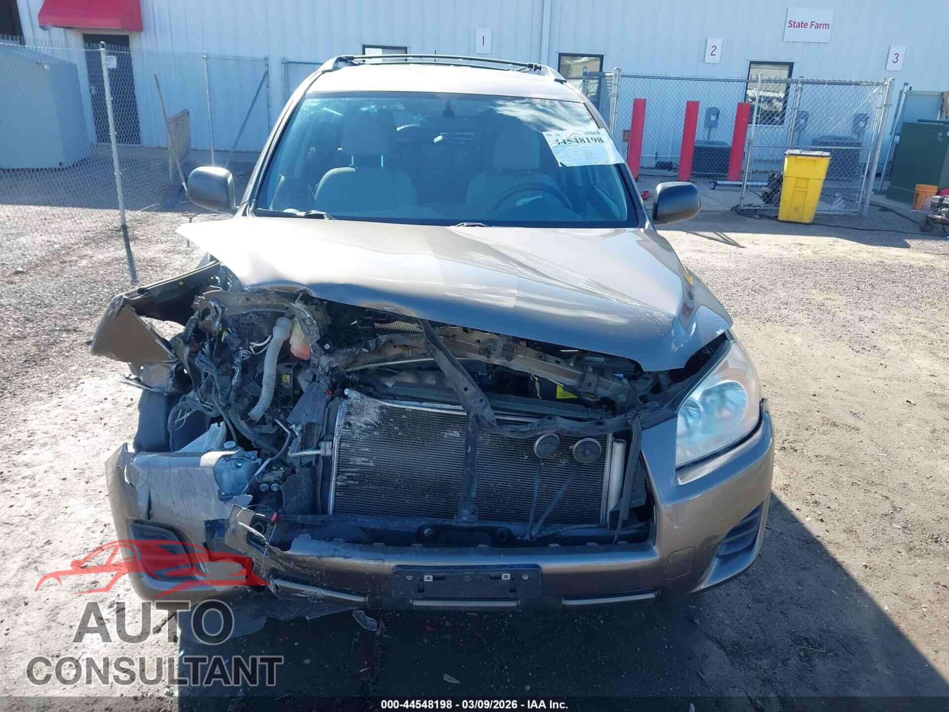 TOYOTA RAV4 2012 - 2T3BF4DV8CW245259