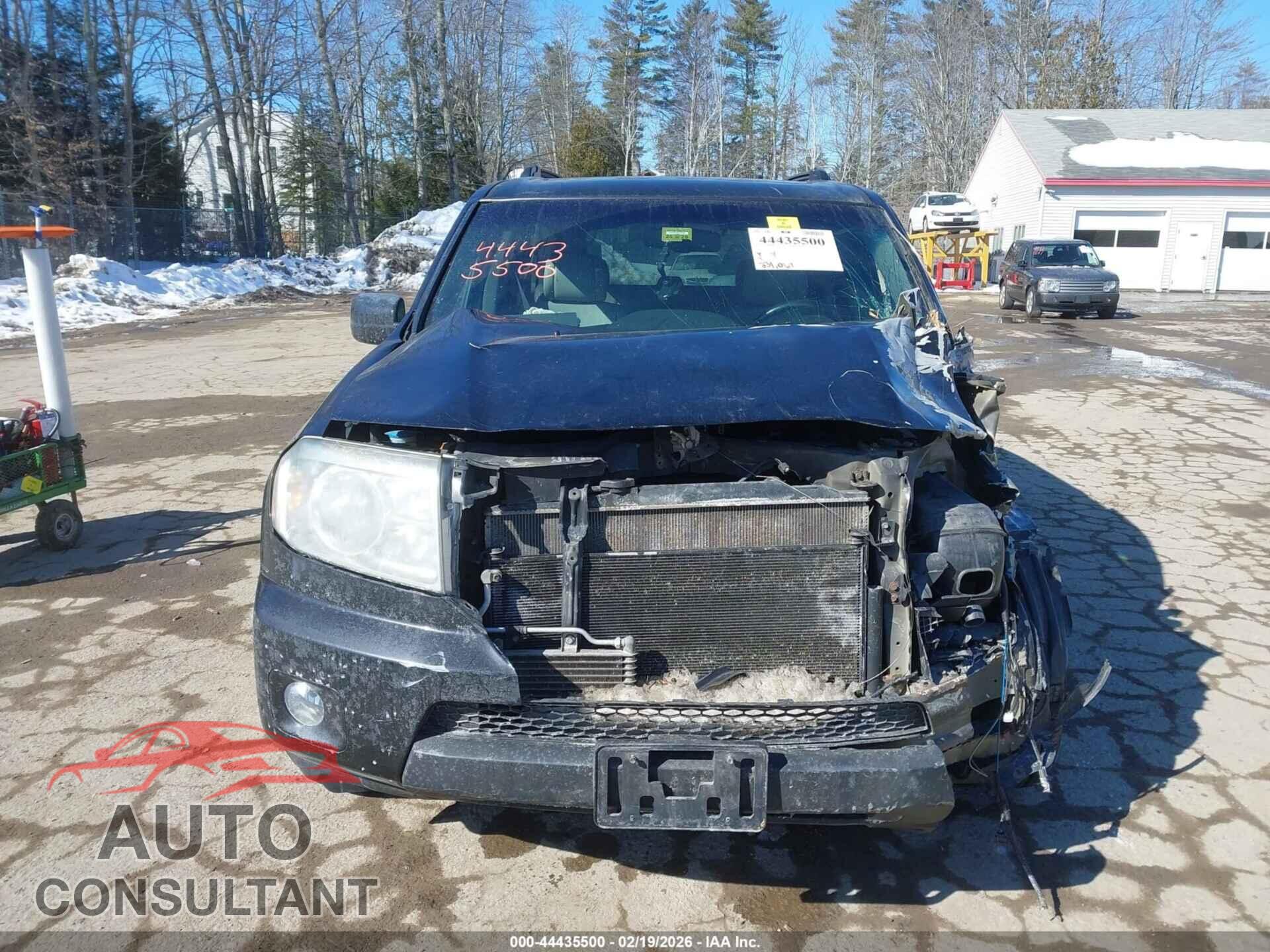 HONDA PILOT 2011 - 5FNYF4H98BB083161