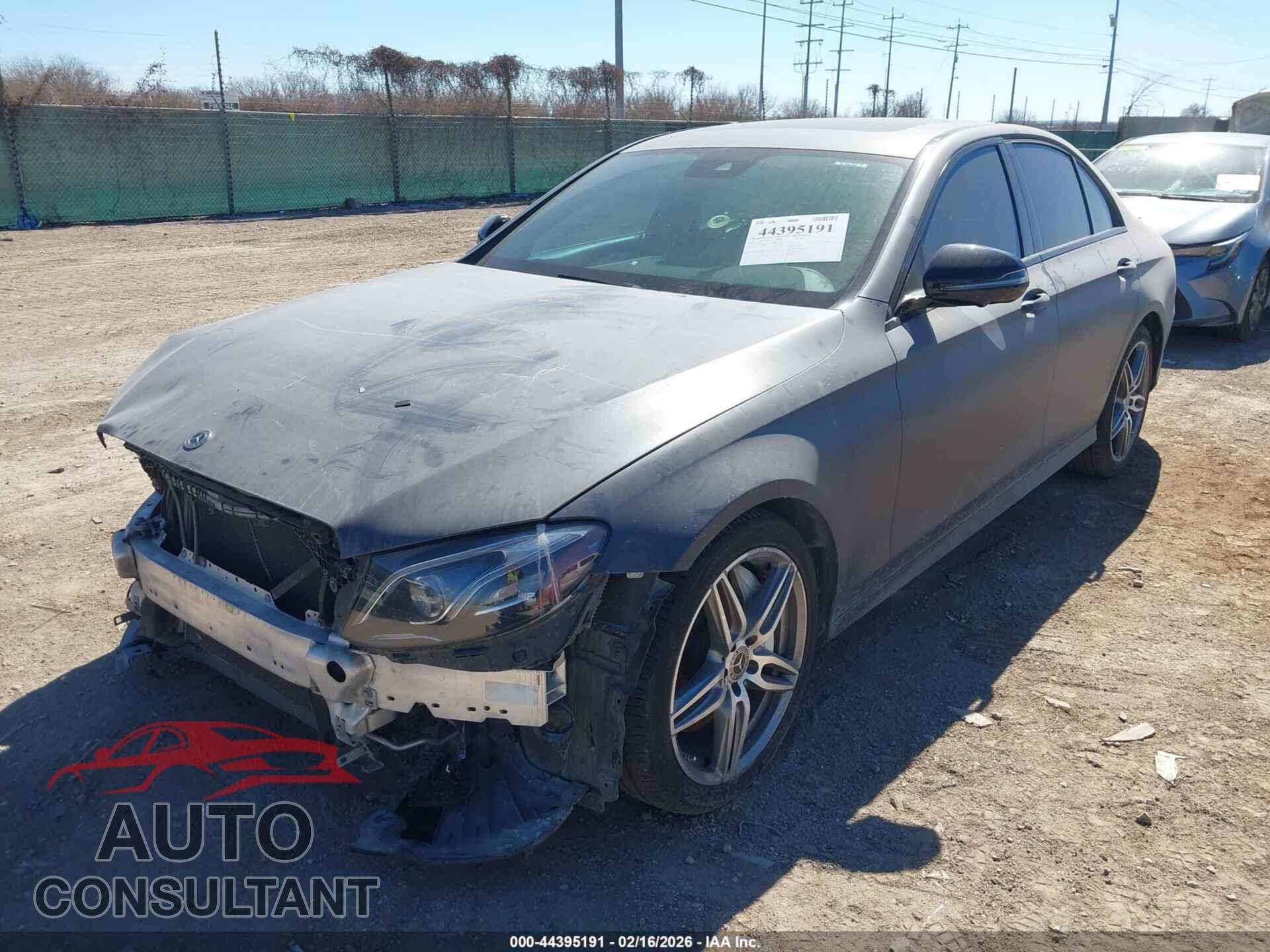 MERCEDES-BENZ E 300 2019 - WDDZF4JB7KA508868