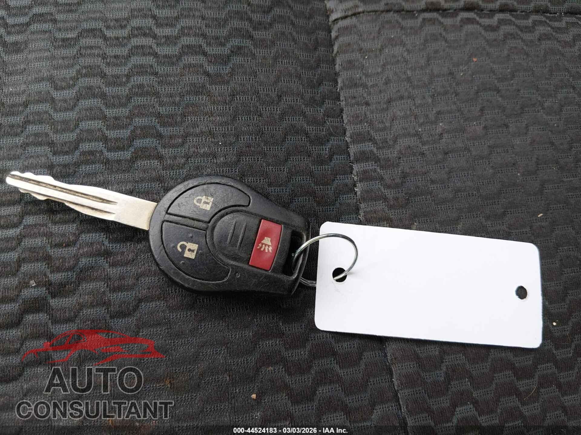 NISSAN VERSA NOTE 2015 - 3N1CE2CP2FL367273