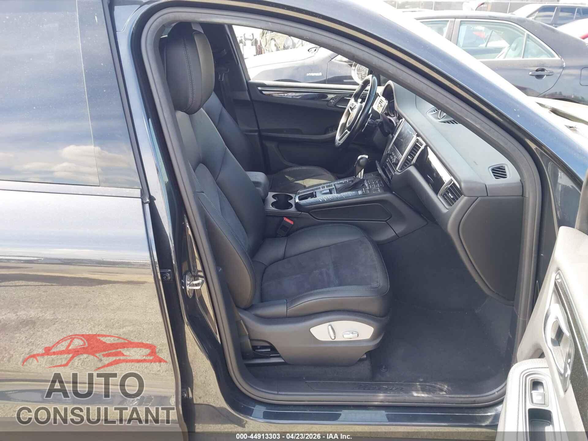 PORSCHE MACAN 2018 - WP1AA2A59JLB19588