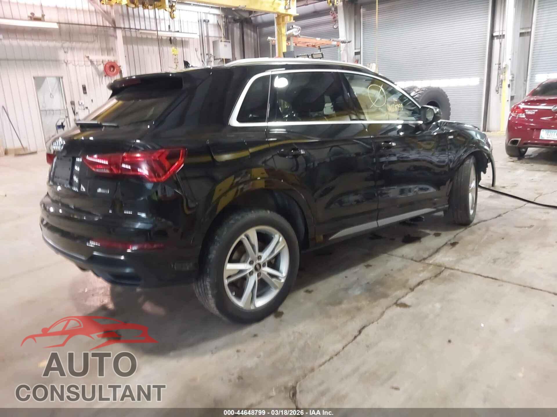 AUDI Q3 2021 - WA1DECF35M1044236