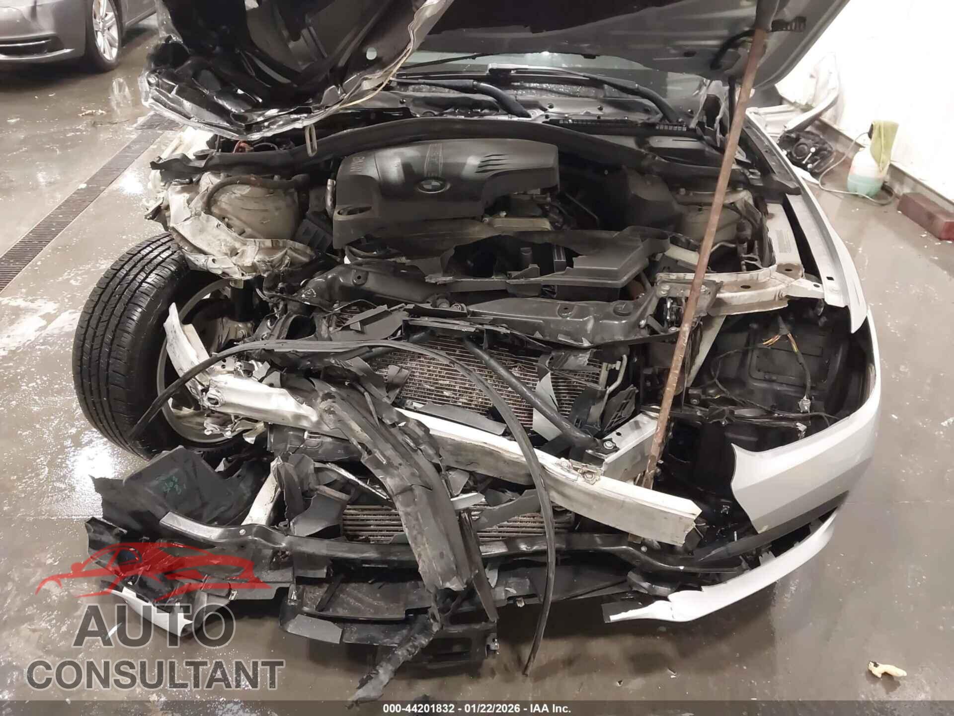 BMW 320I 2016 - WBA8E5G53GNT40904