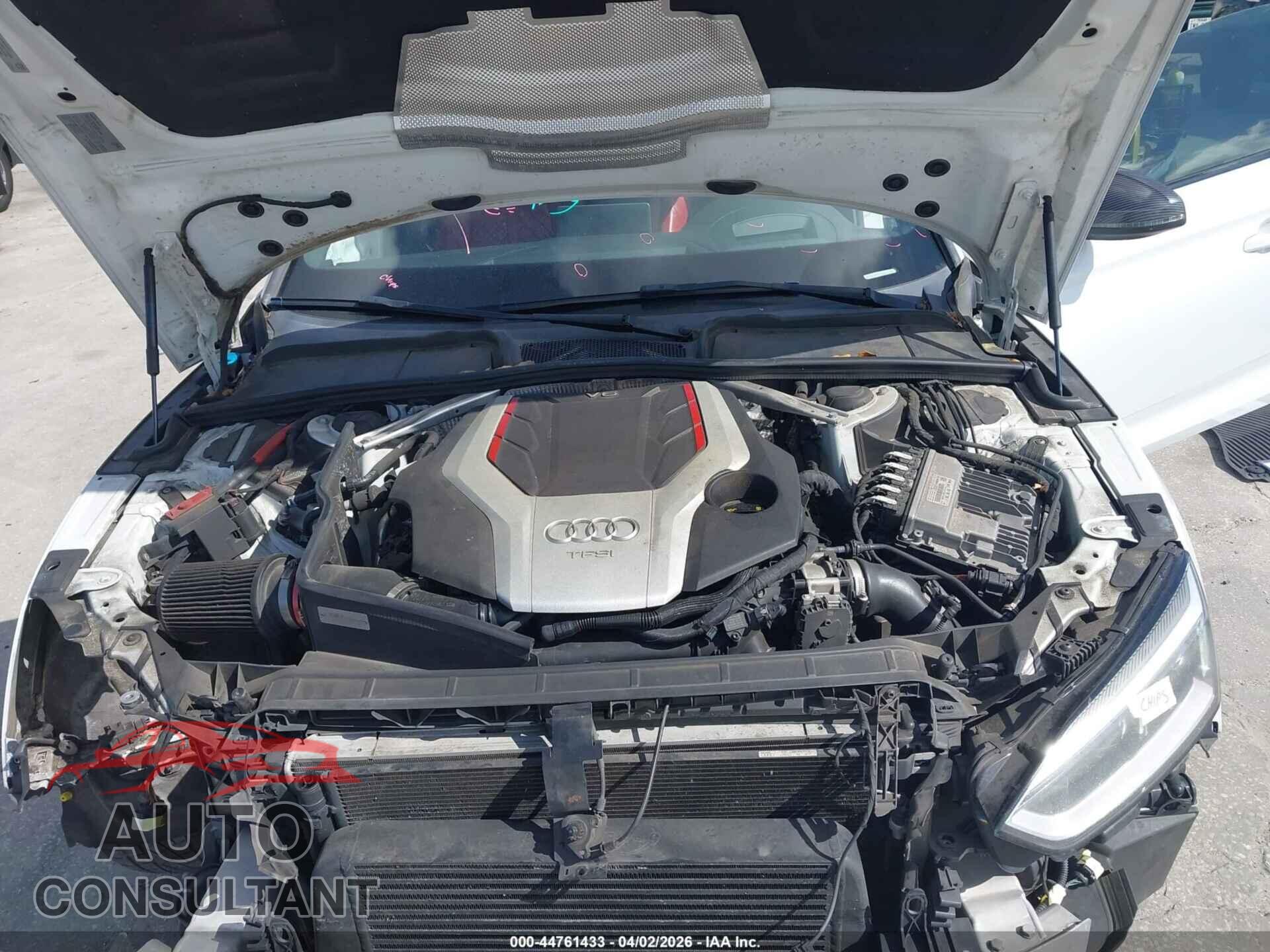 AUDI S5 2018 - WAUC4CF52JA011158