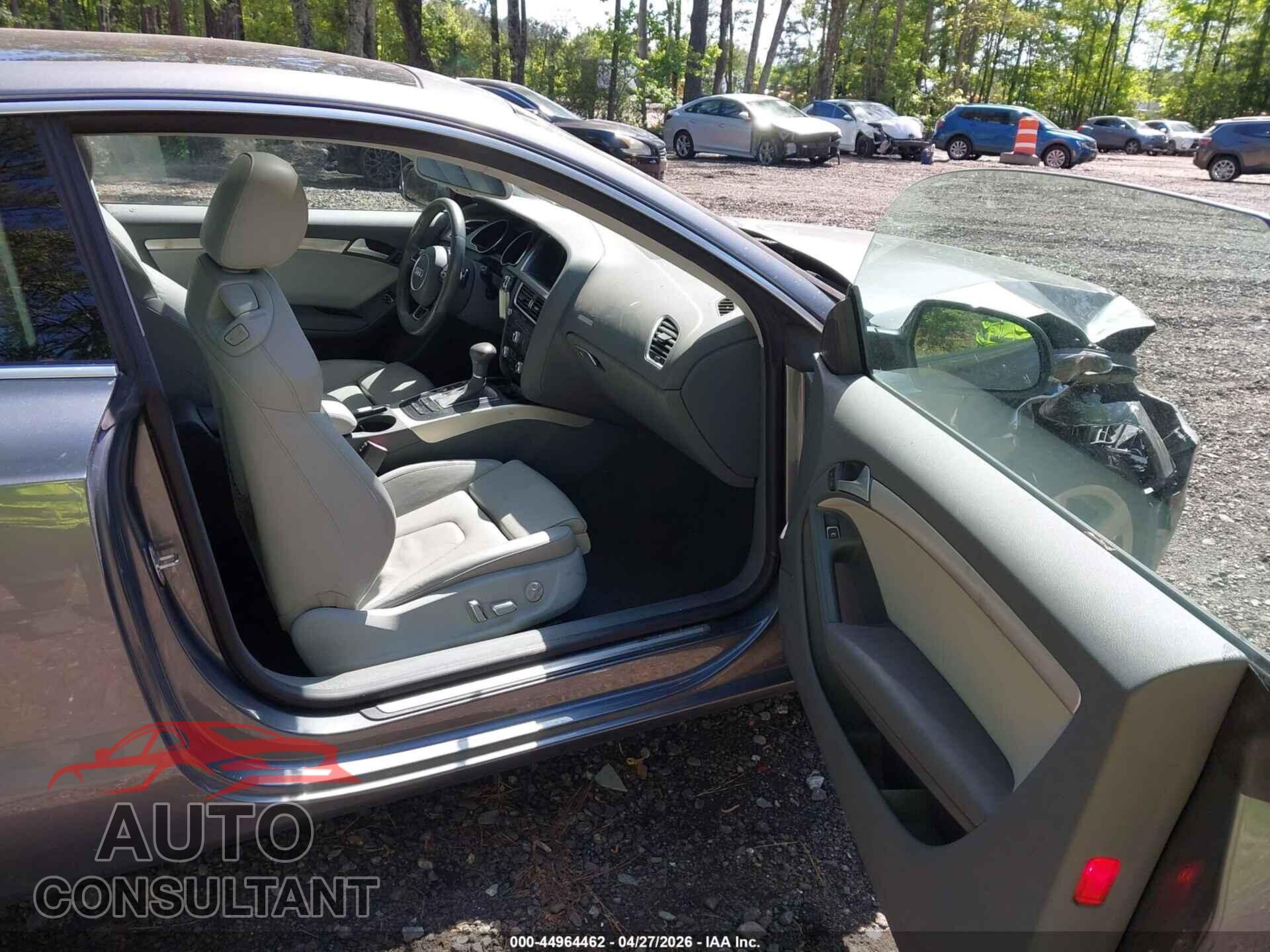AUDI A5 2014 - WAULFAFRXEA039605