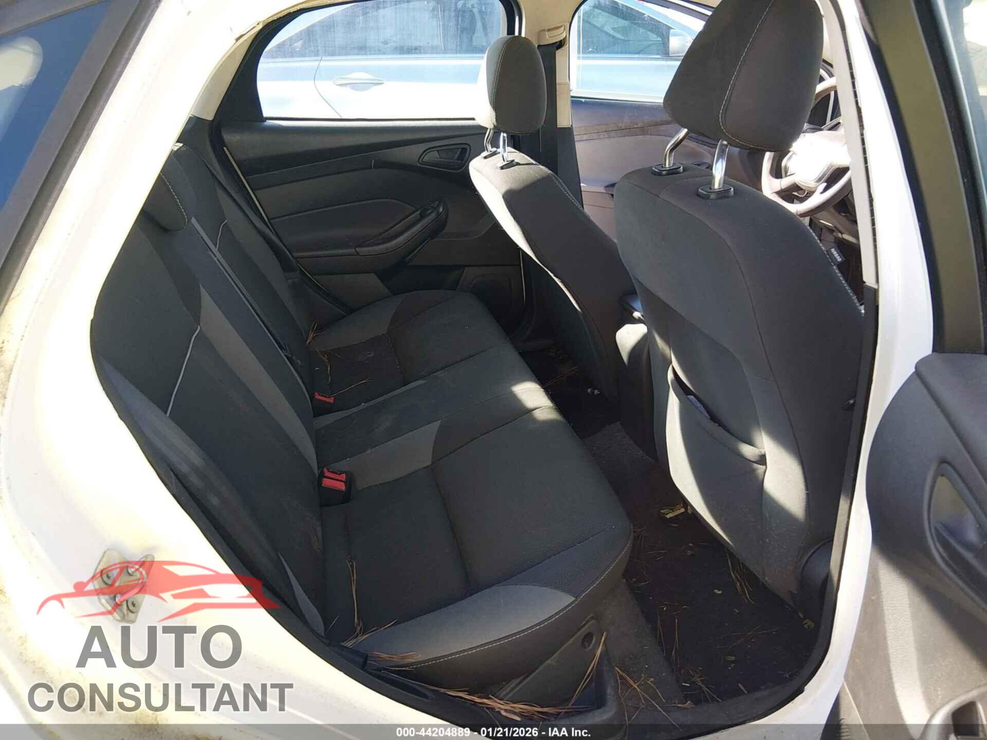 FORD FOCUS 2012 - 1FAHP3F24CL260211