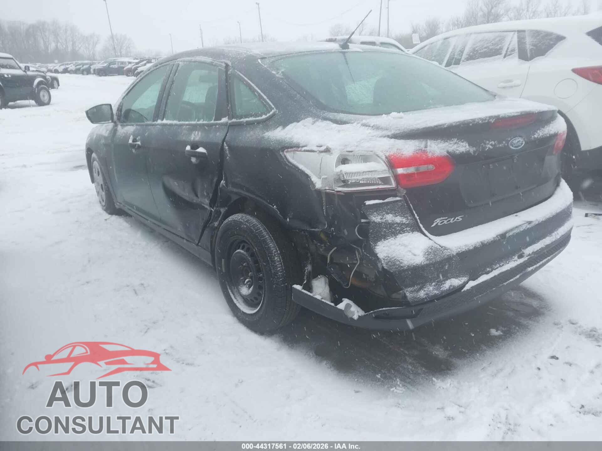 FORD FOCUS 2017 - 1FADP3E20HL332075