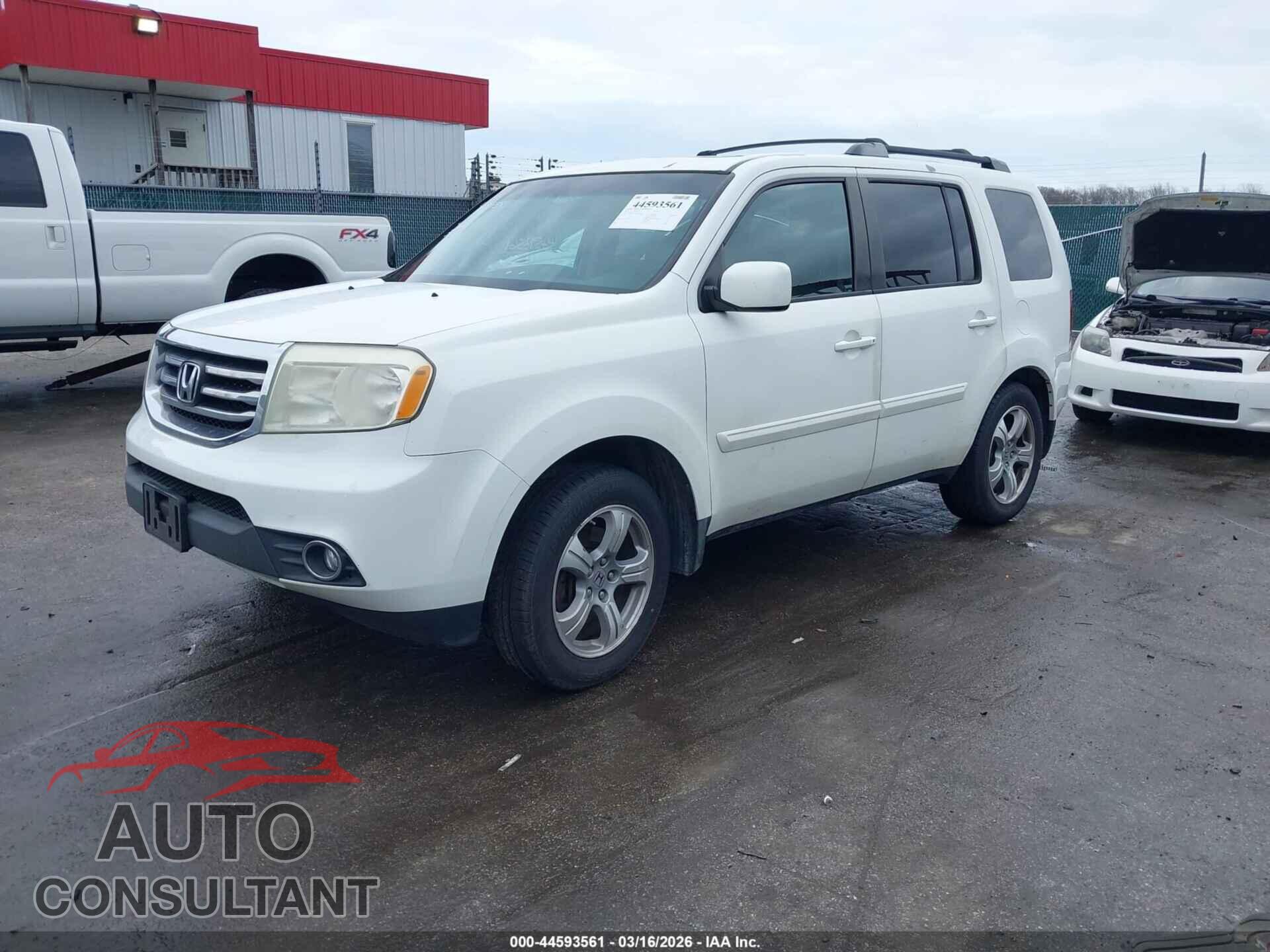 HONDA PILOT 2013 - 5FNYF3H71DB026036