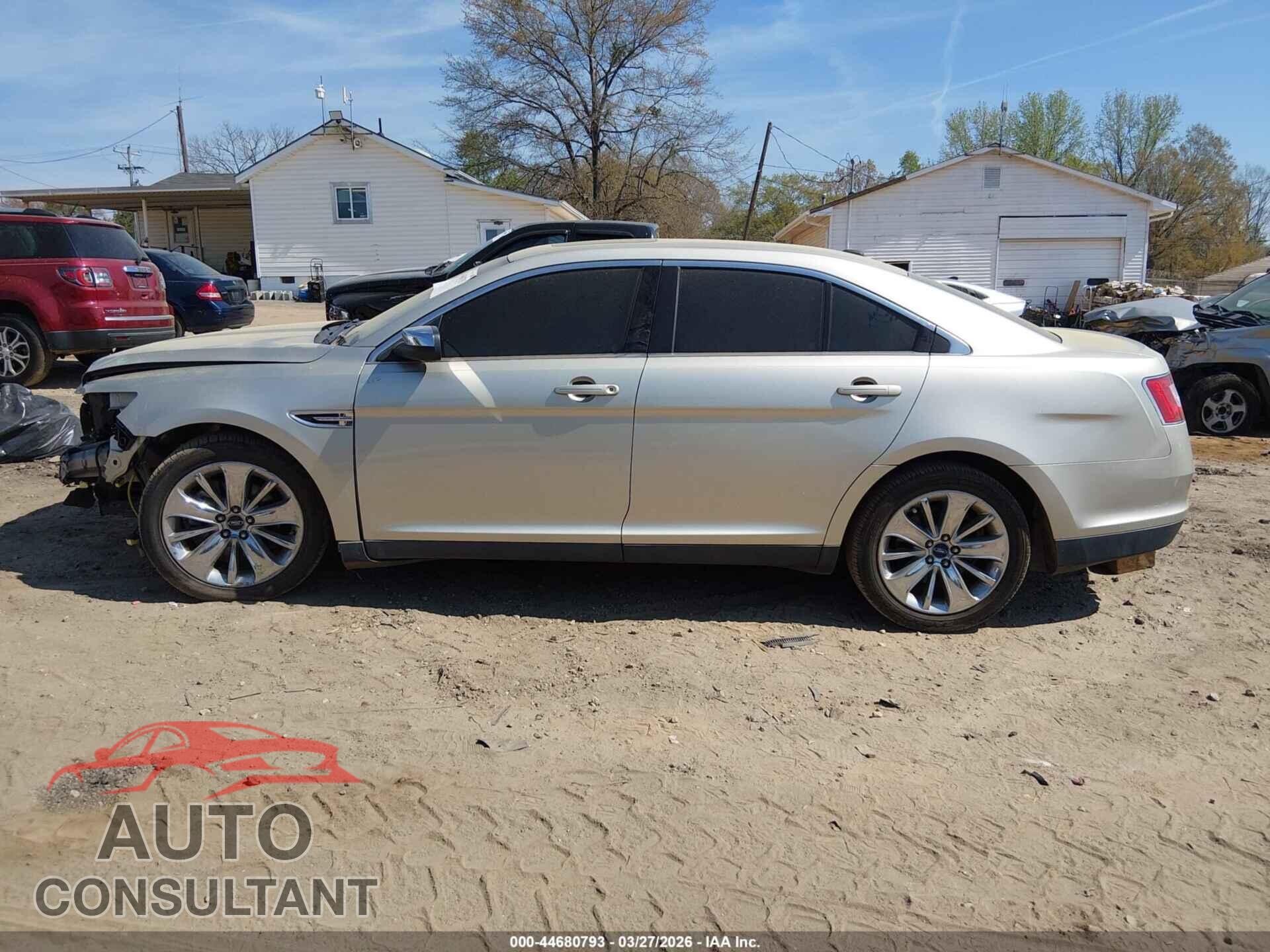FORD TAURUS 2011 - 1FAHP2FWXBG124721