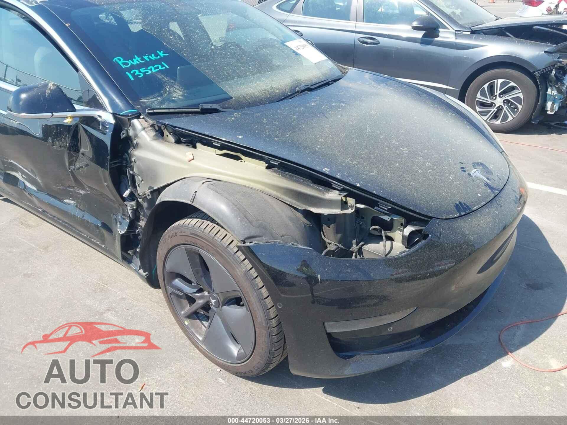 TESLA MODEL 3 2018 - 5YJ3E1EA4JF042177