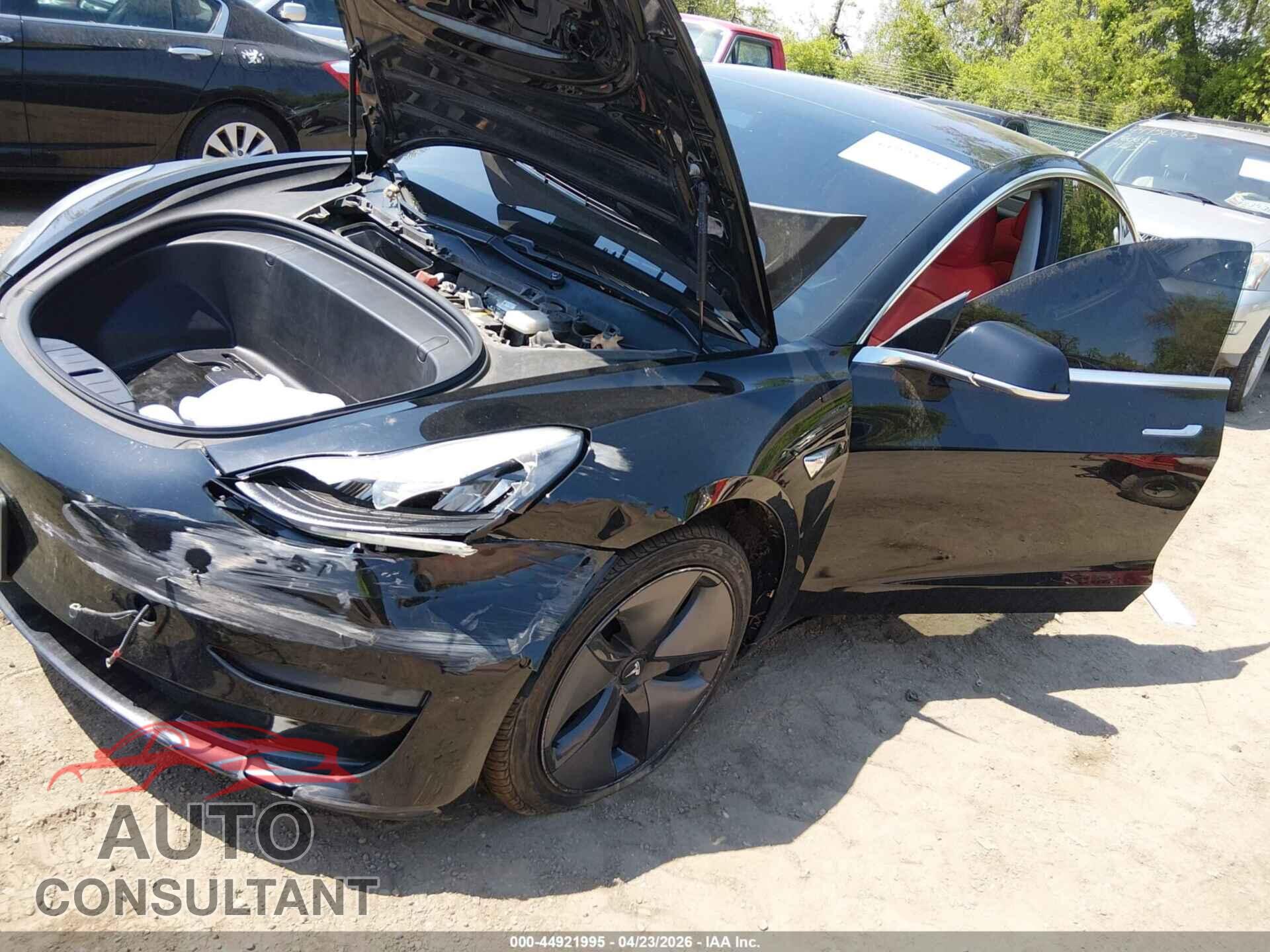 TESLA MODEL 3 2018 - 5YJ3E1EA3JF165825