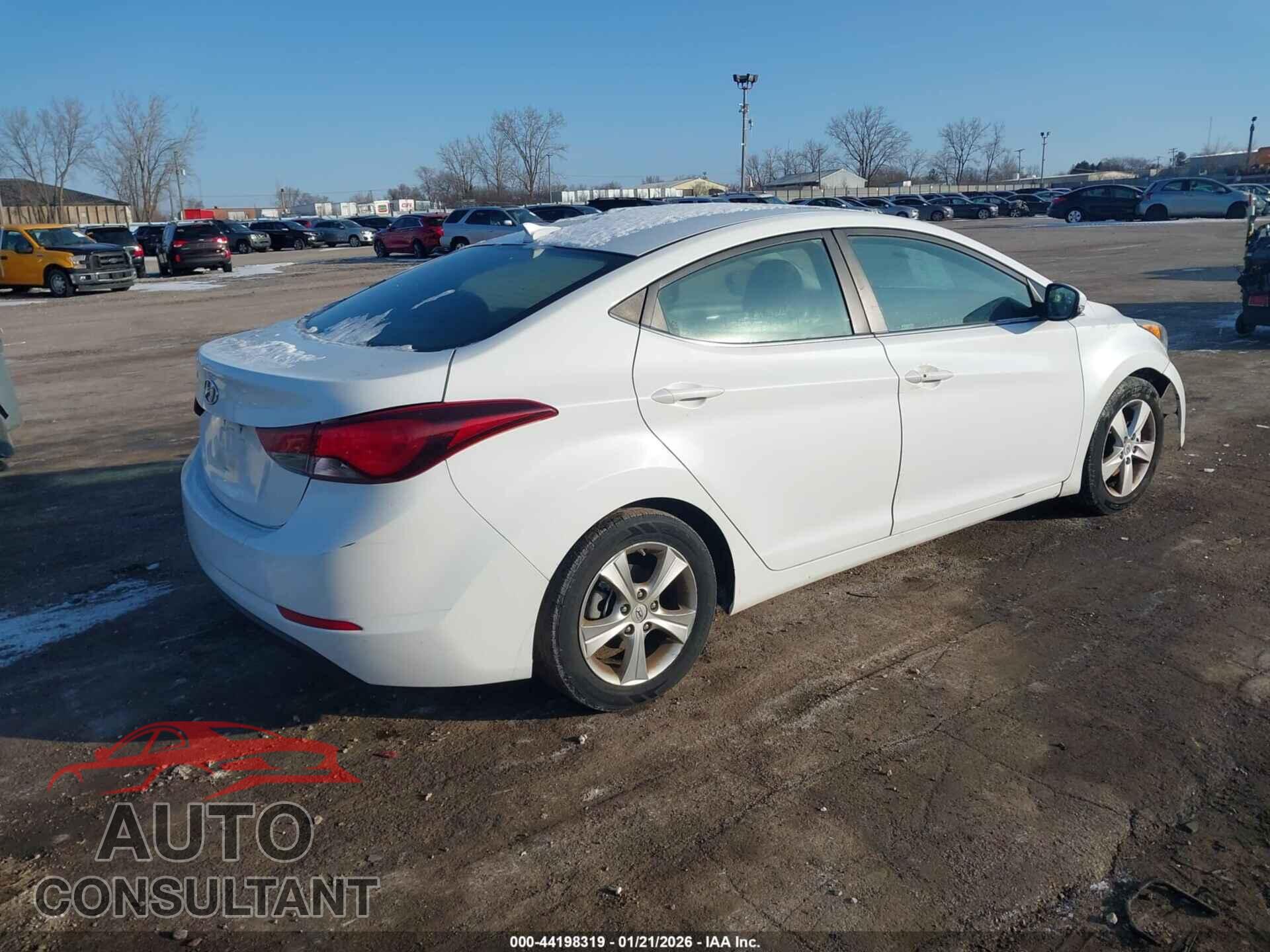 HYUNDAI ELANTRA 2016 - 5NPDH4AE5GH723402