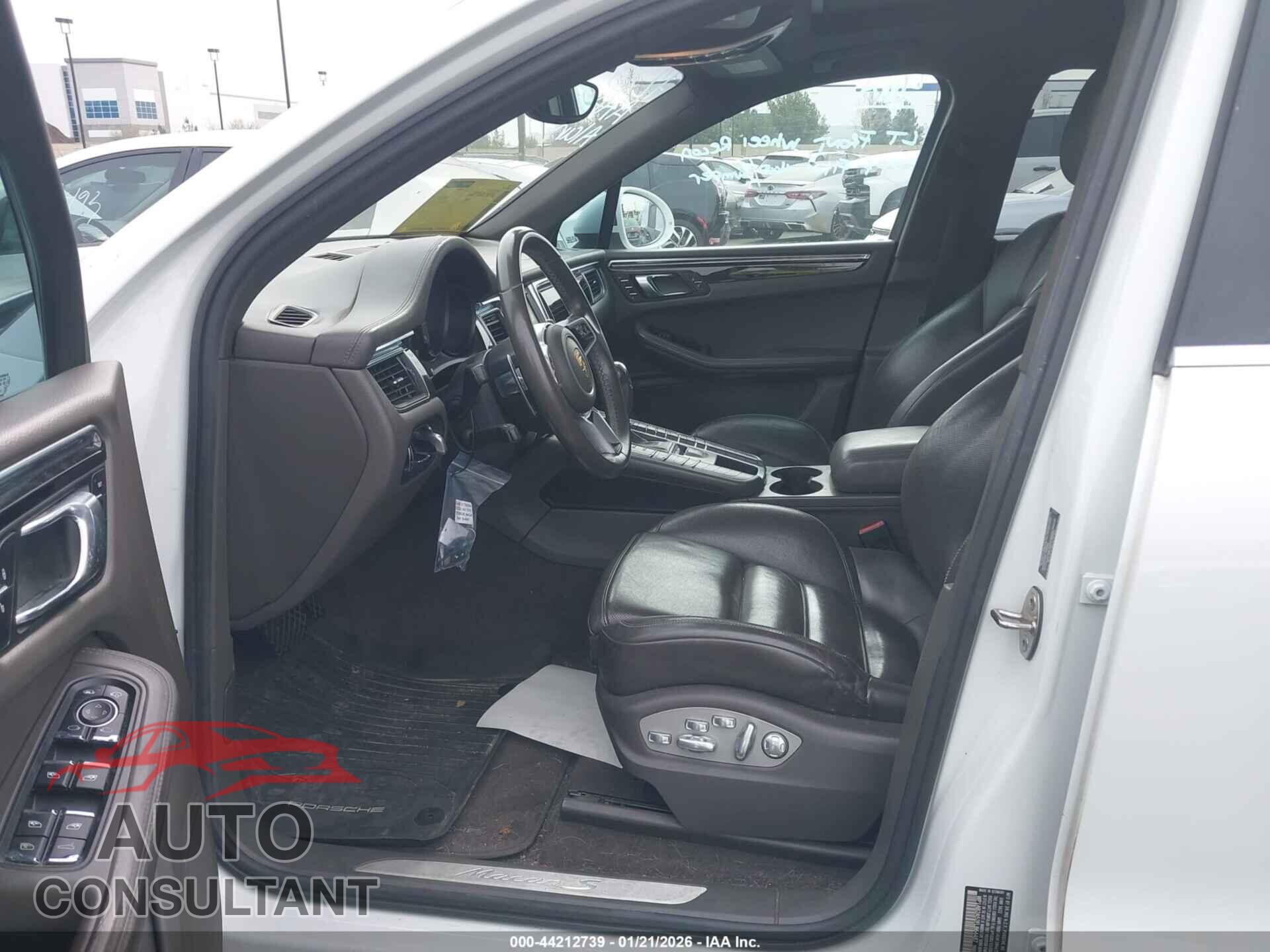 PORSCHE MACAN 2015 - WP1AB2A52FLB64487