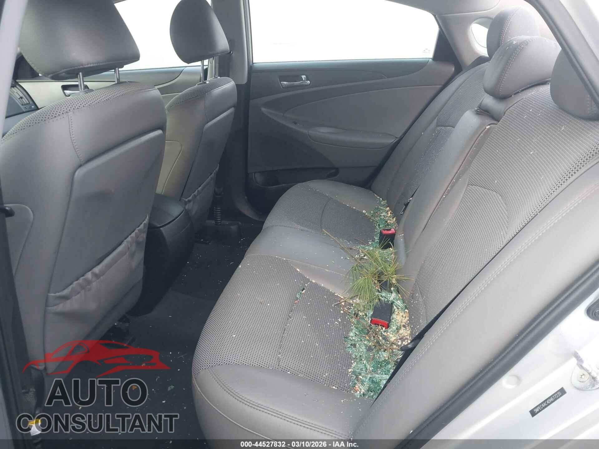 HYUNDAI SONATA 2013 - 5NPEC4AC4DH677235