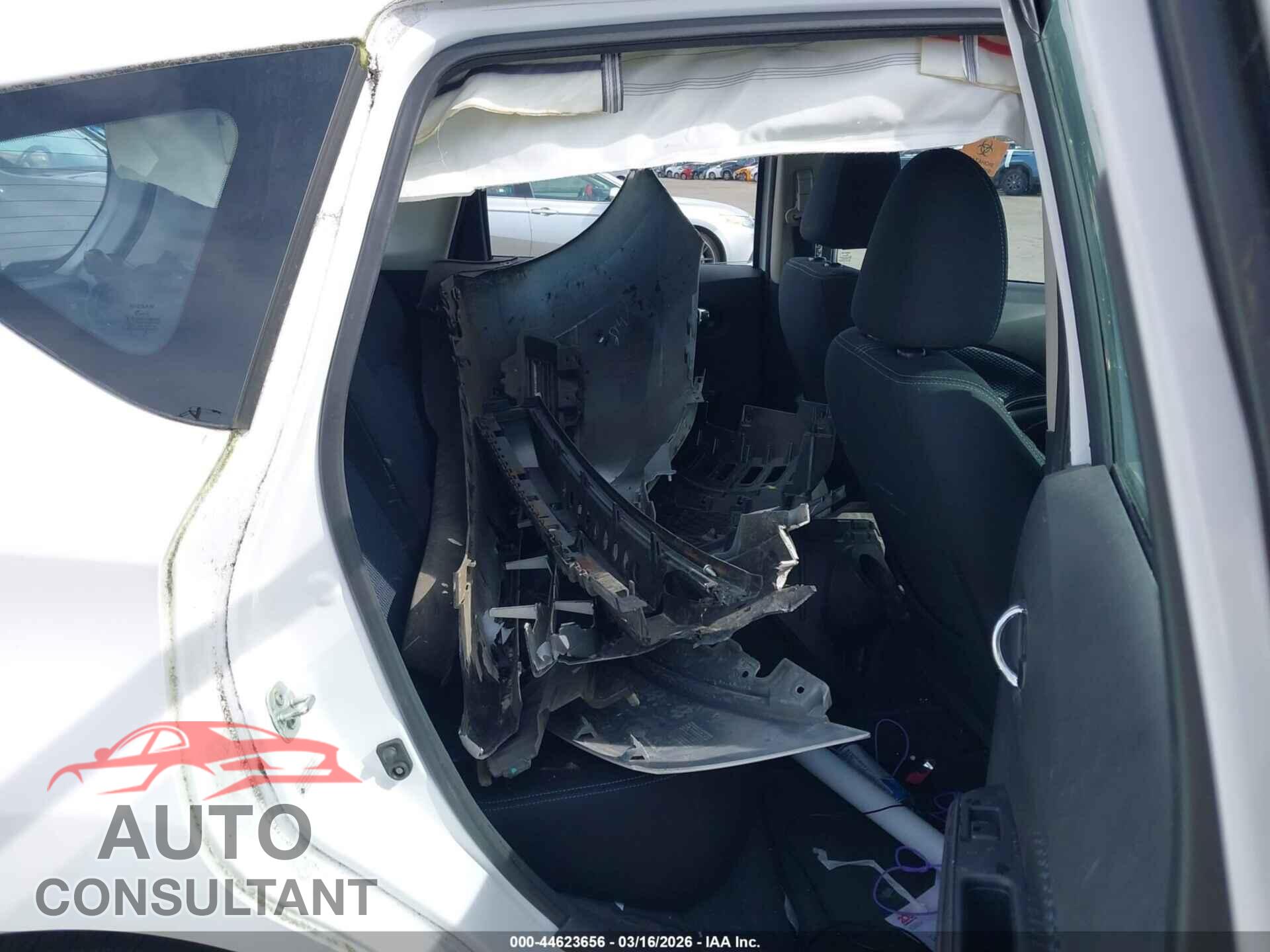 NISSAN VERSA NOTE 2017 - 3N1CE2CP8HL370472