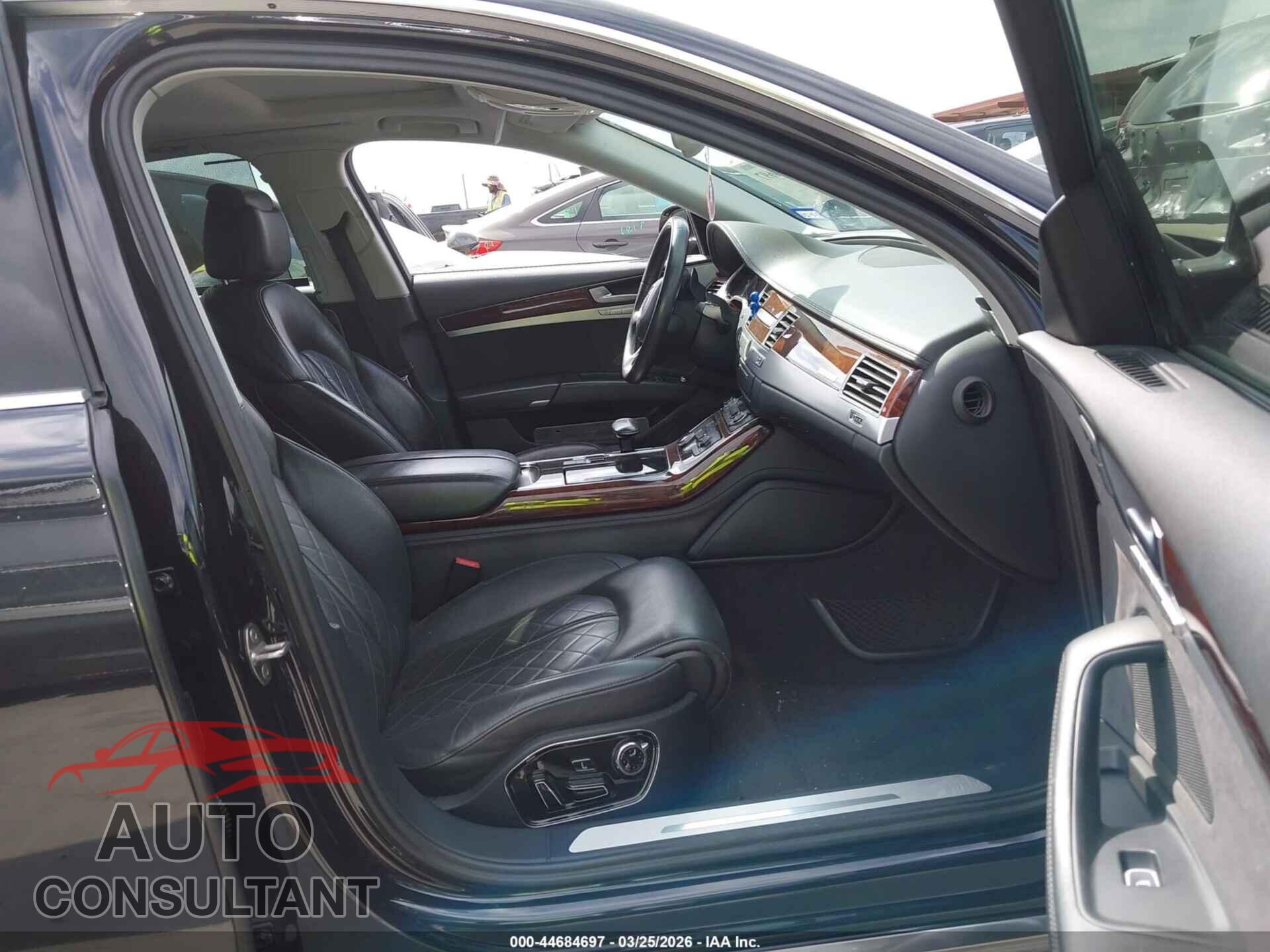 AUDI A8 2013 - WAUAGAFD6DN006259