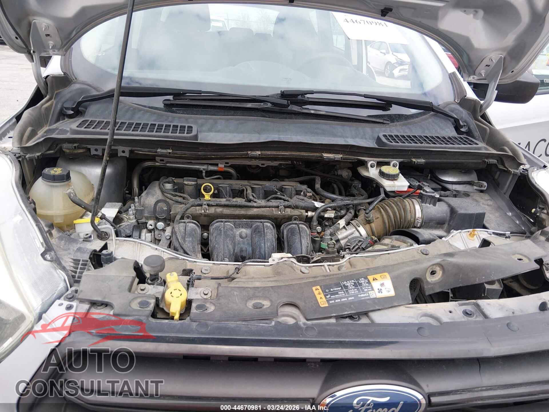 FORD ESCAPE 2017 - 1FMCU0F70HUE38426