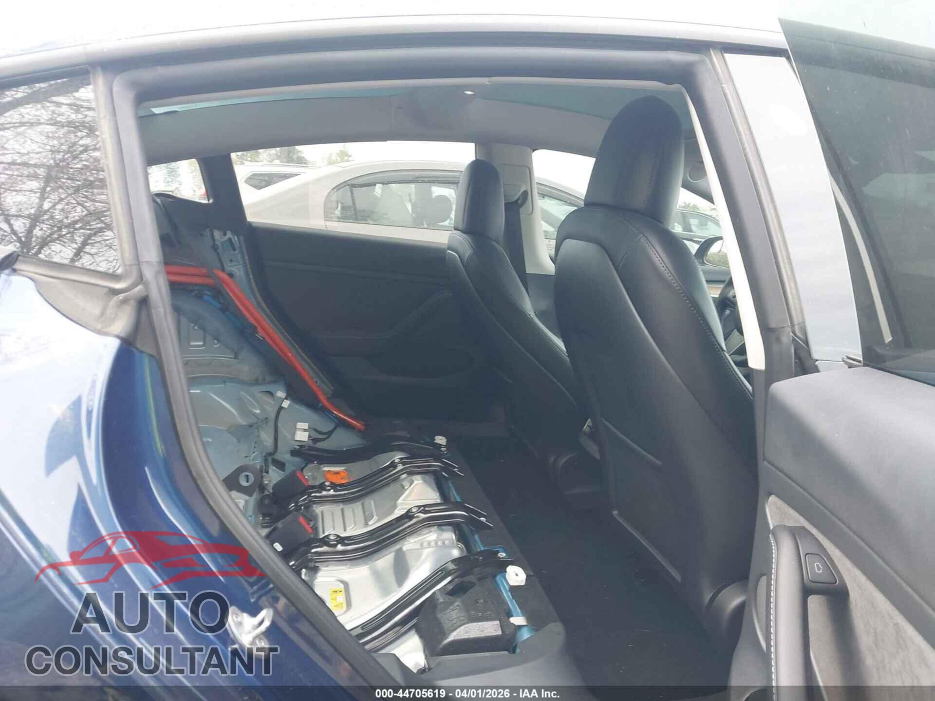 TESLA MODEL 3 2022 - 5YJ3E1EAXNF332252