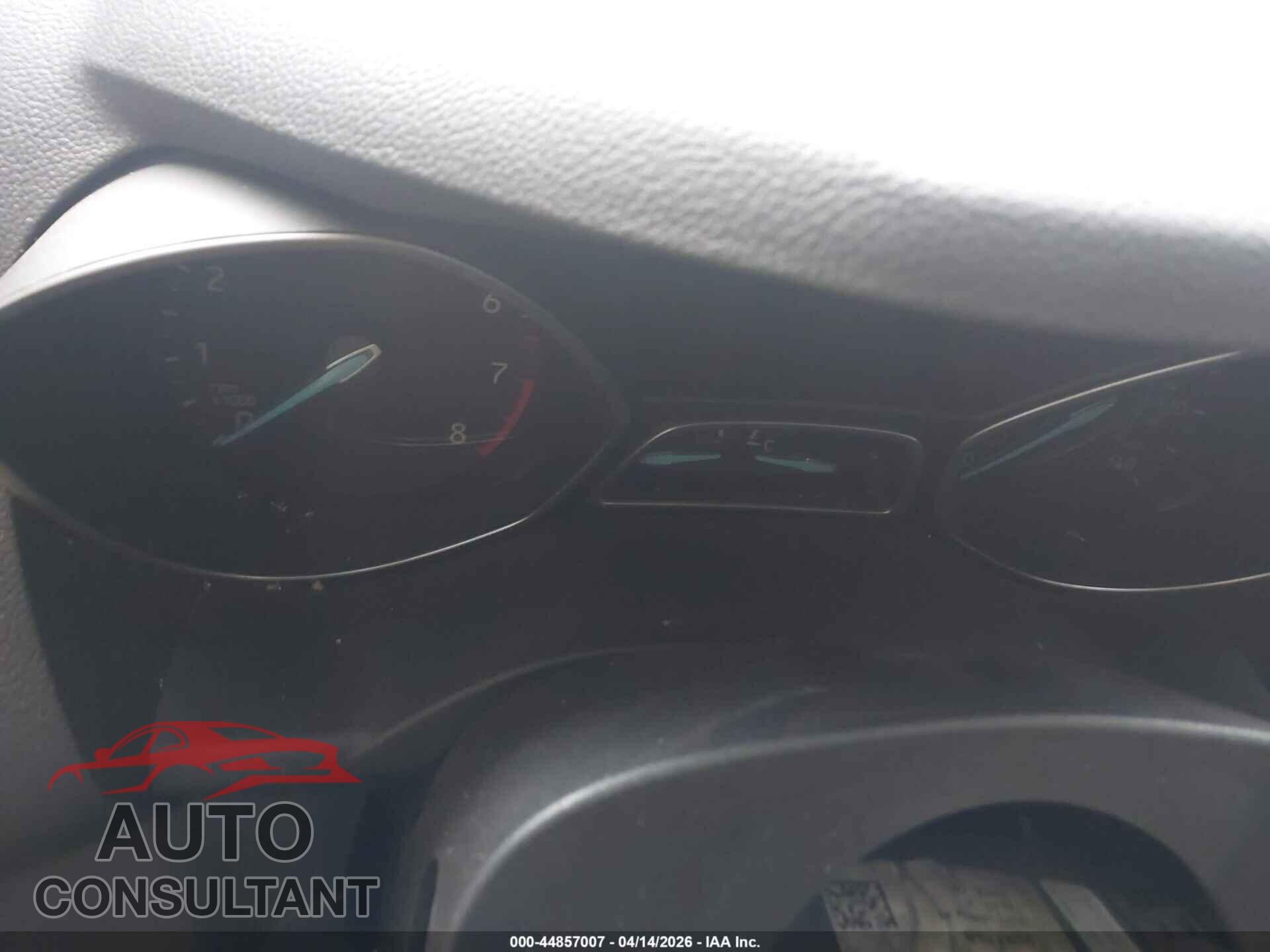 FORD ESCAPE 2017 - 1FMCU0G98HUD10564