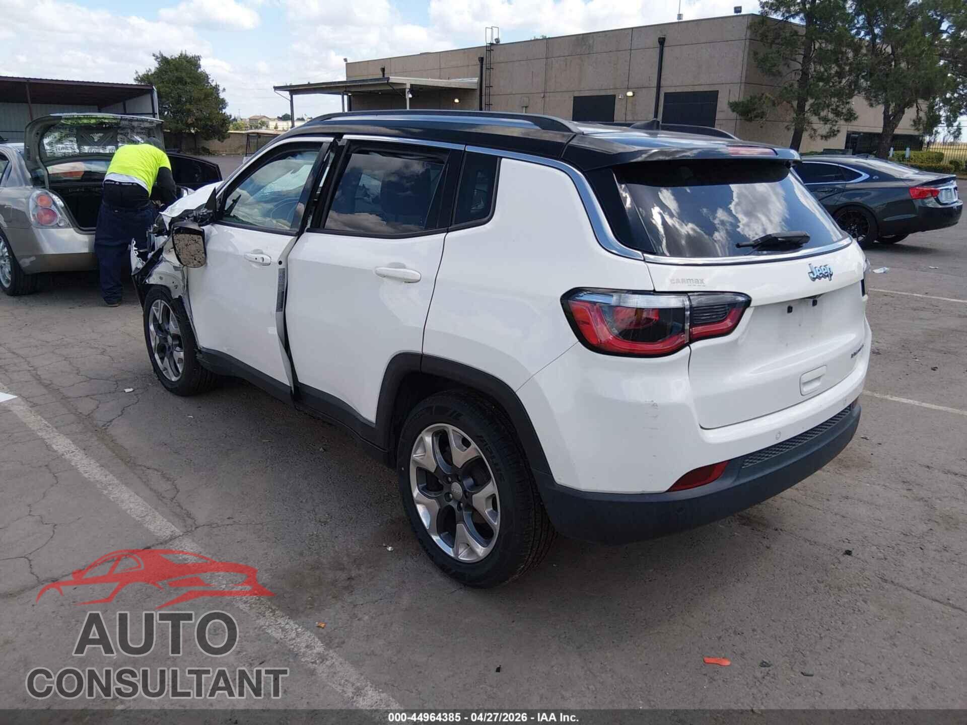 JEEP COMPASS 2018 - 3C4NJCCB4JT405767