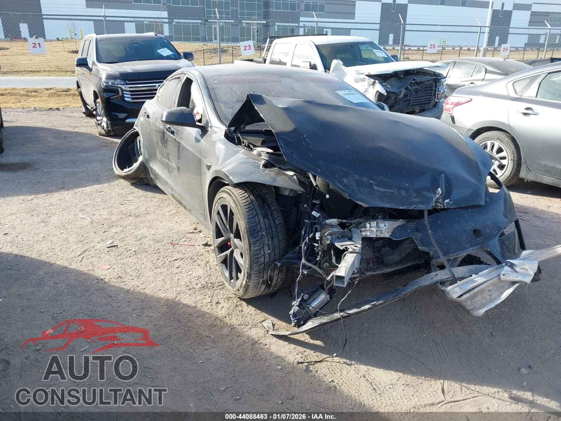 TESLA MODEL S 2023 - 5YJSA1E67PF512231