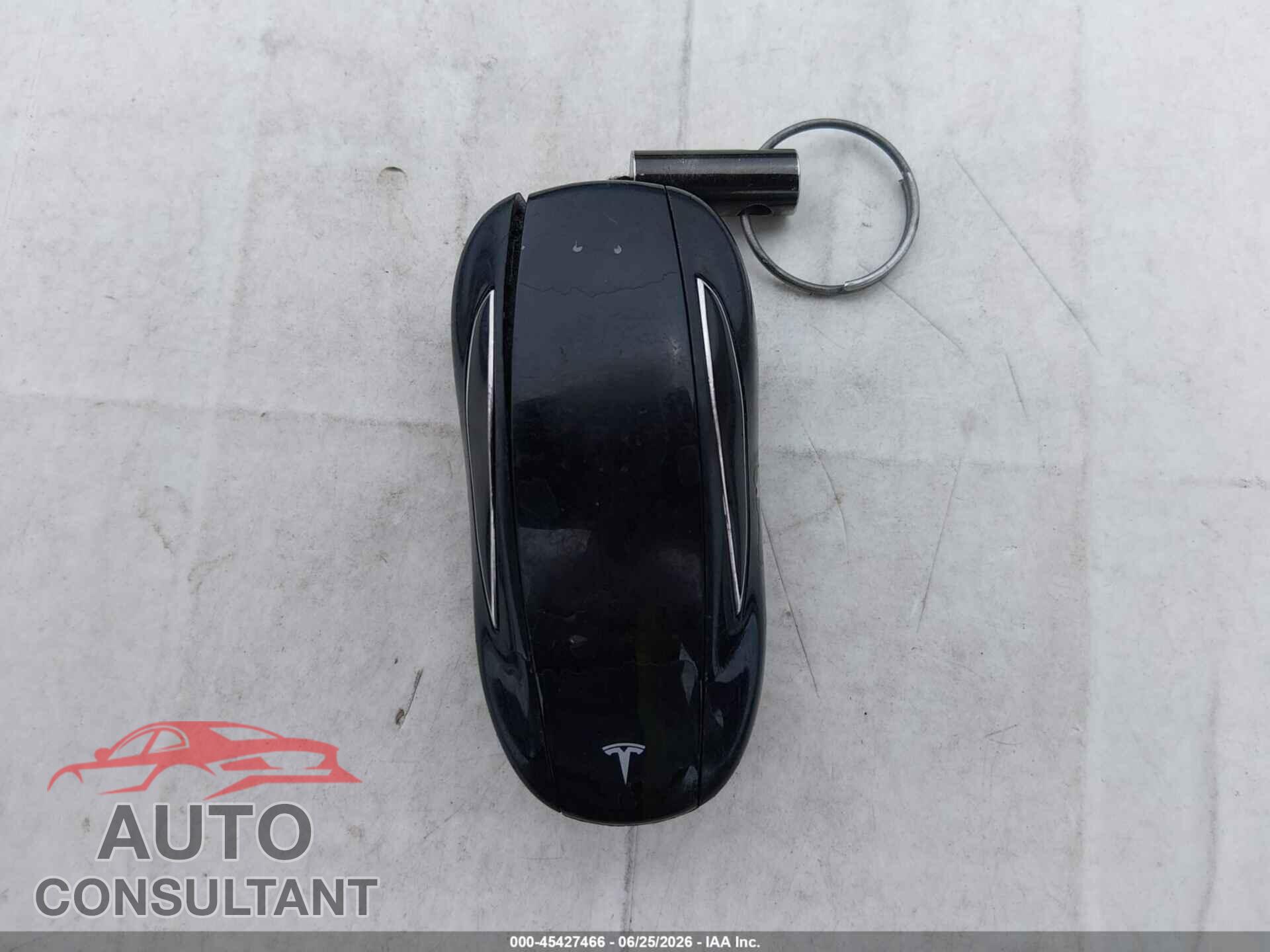TESLA MODEL X 2018 - 5YJXCBE21JF109453