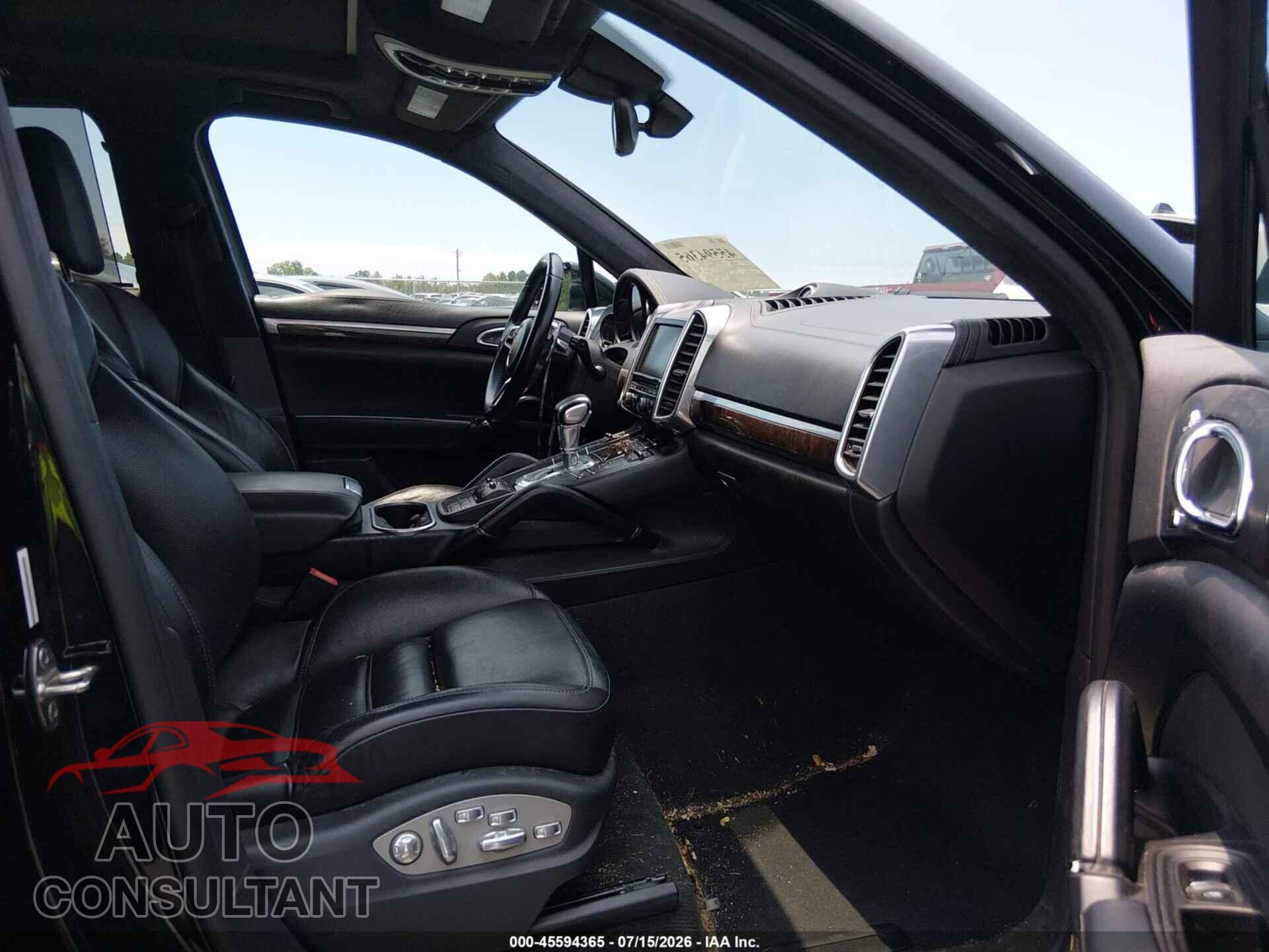 PORSCHE CAYENNE 2016 - WP1AC2A27GLA88012