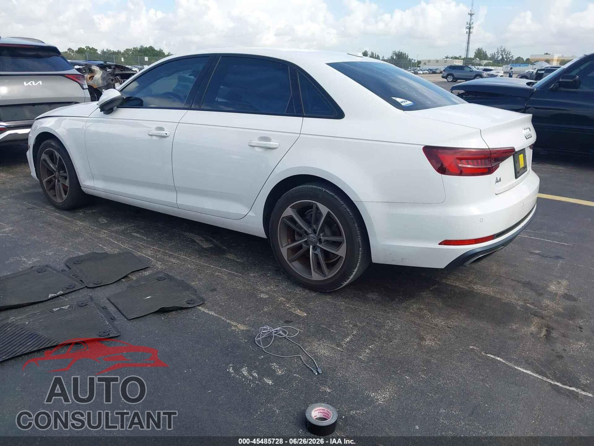 AUDI A4 2019 - WAUGMAF44KN021326