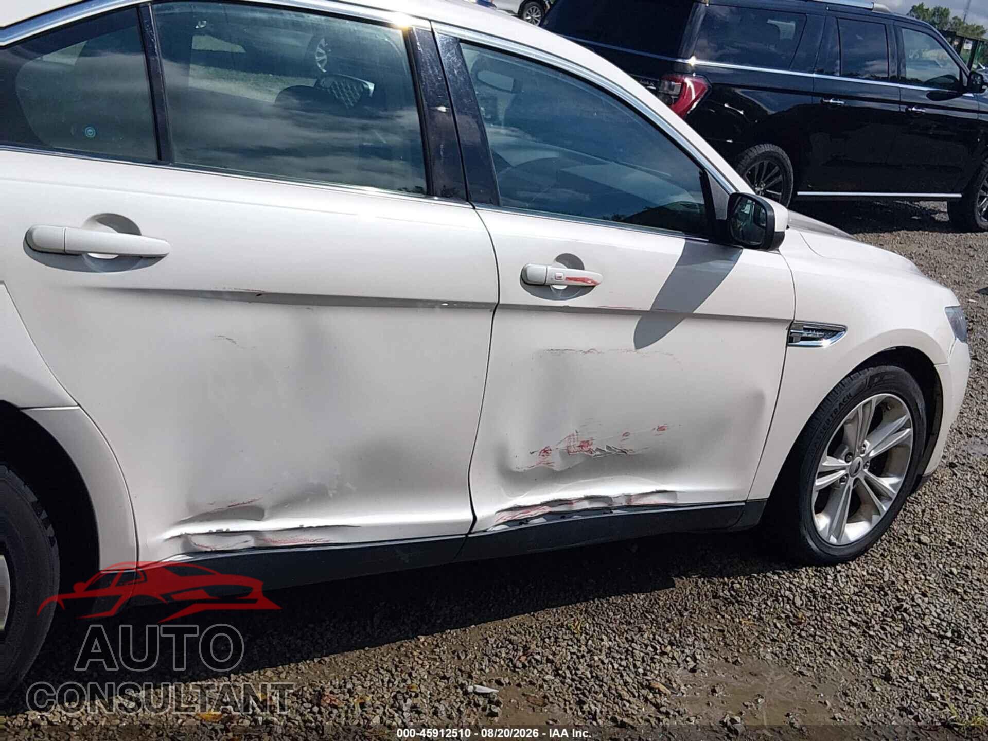 FORD TAURUS 2017 - 1FAHP2E87HG116720
