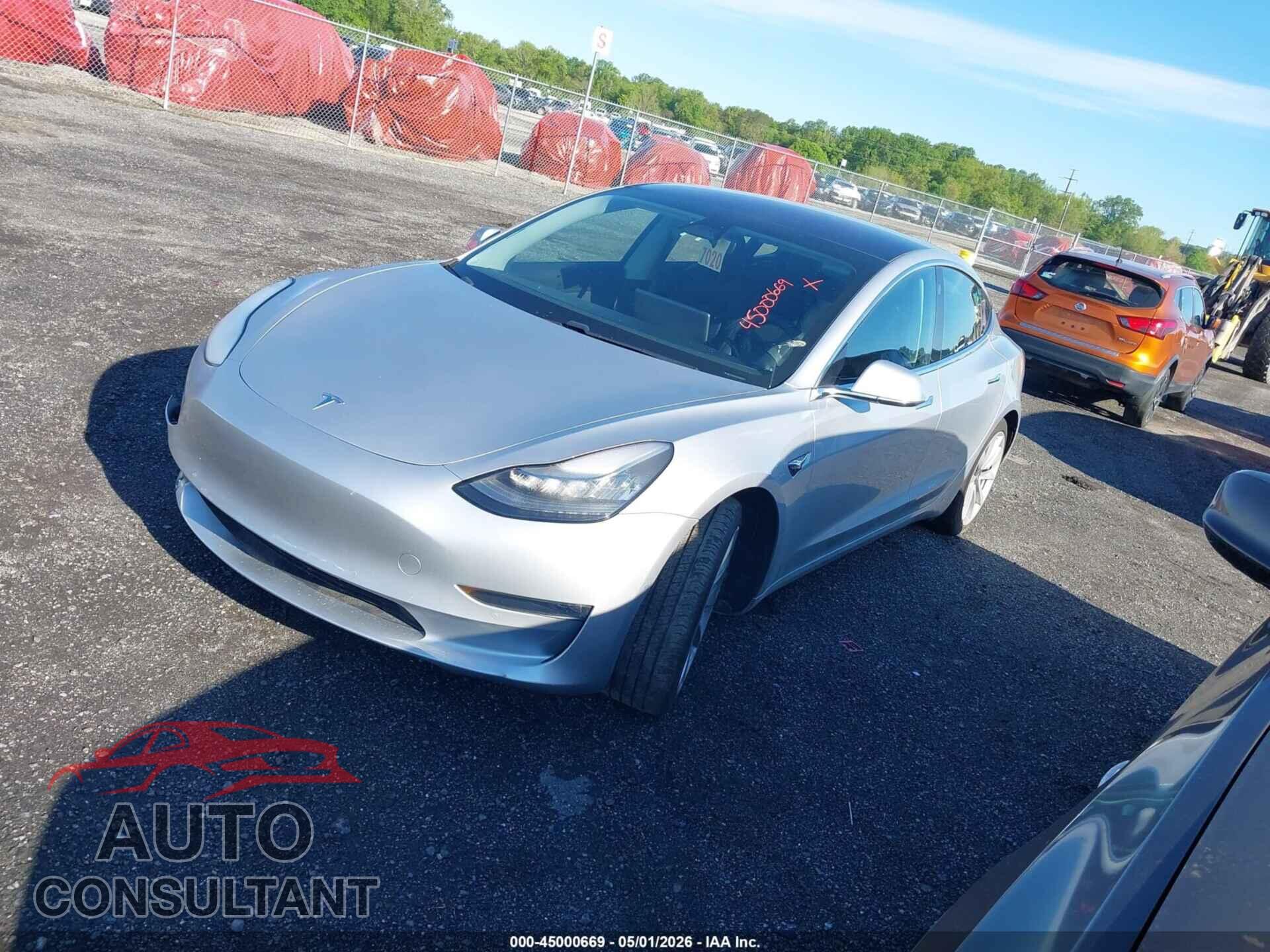 TESLA MODEL 3 2018 - 5YJ3E1EB9JF087592