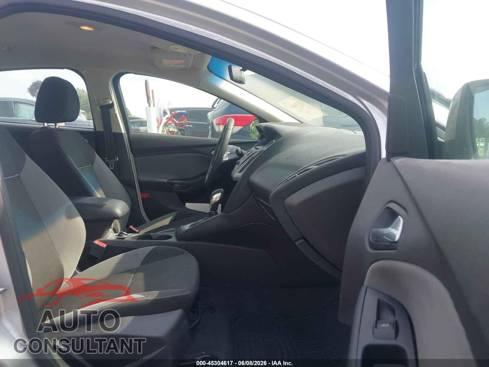 FORD FOCUS 2014 - 1FADP3F29EL297935
