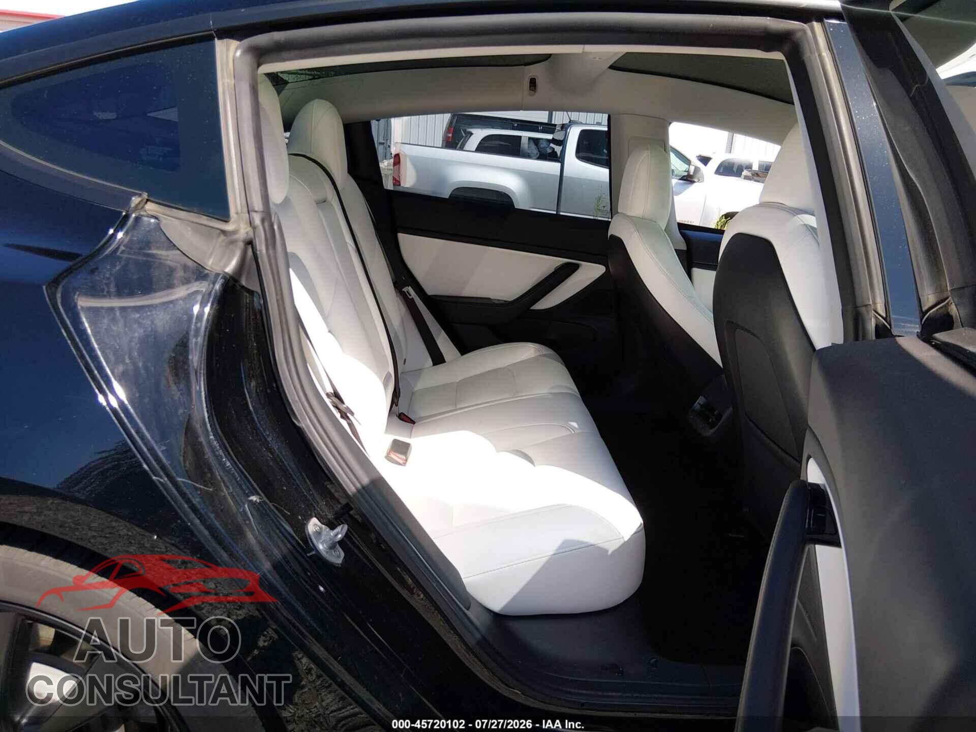 TESLA MODEL 3 2019 - 5YJ3E1EA7KF332706
