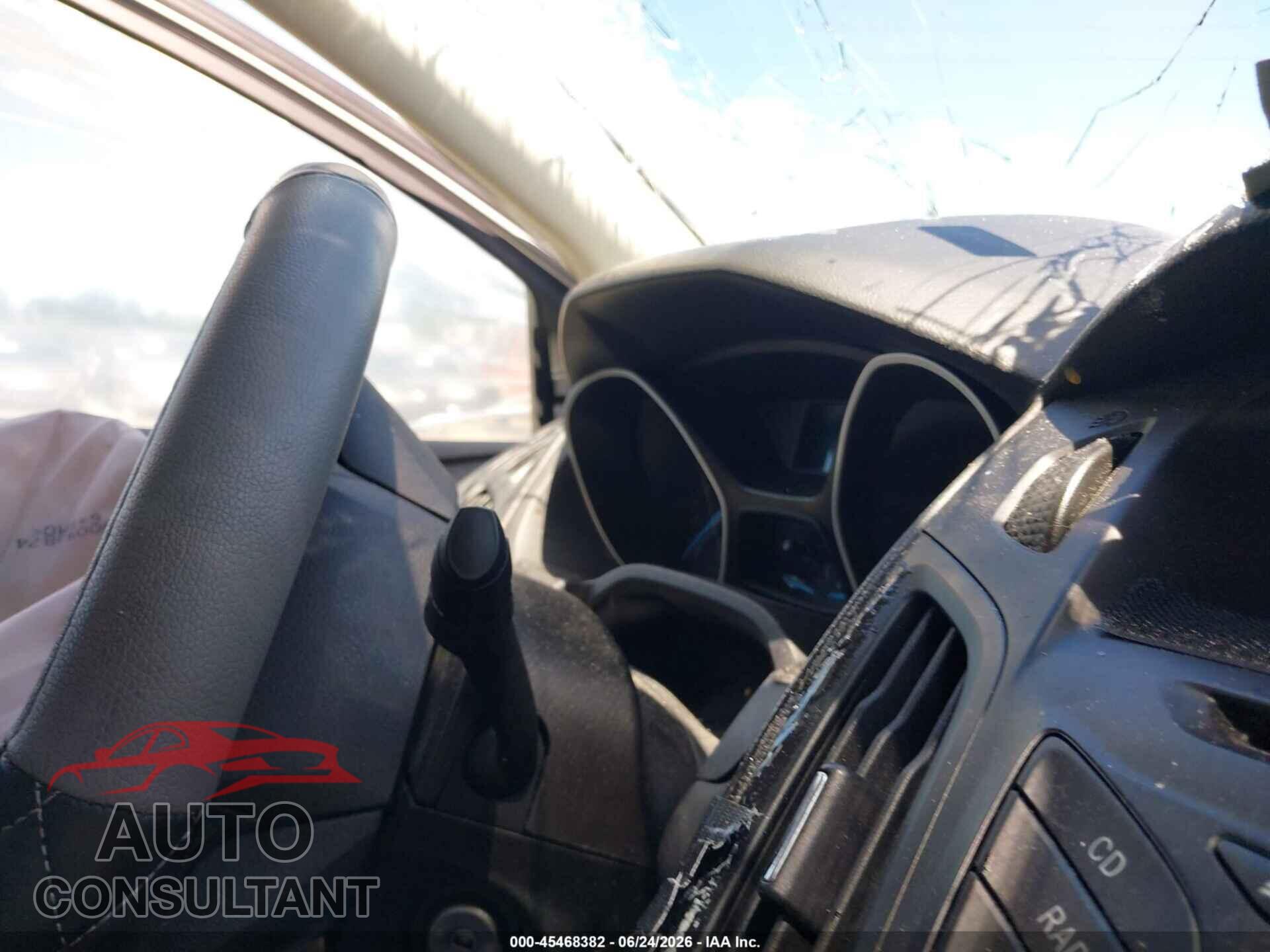 FORD FOCUS 2013 - 1FADP3E28DL299823
