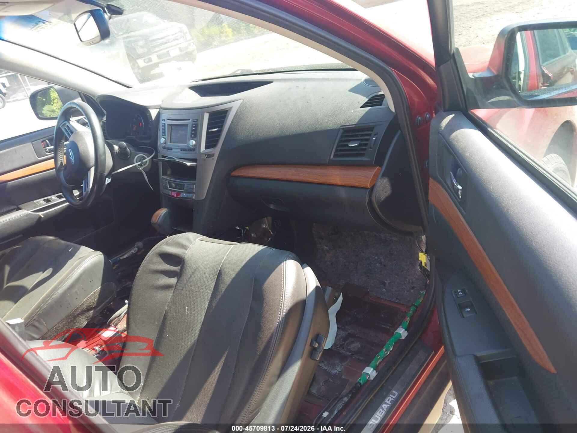 SUBARU OUTBACK 2014 - 4S4BRBLC5E3322604