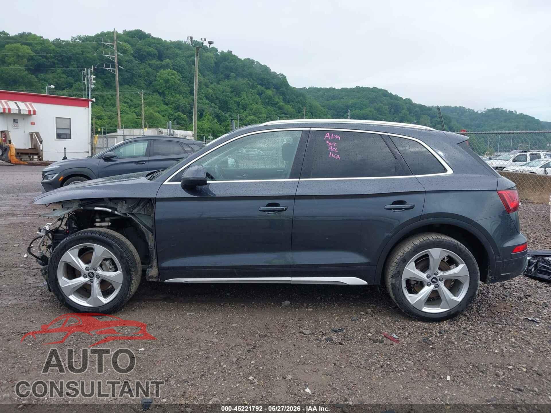 AUDI Q5 2021 - WA1CAAFY0M2021710