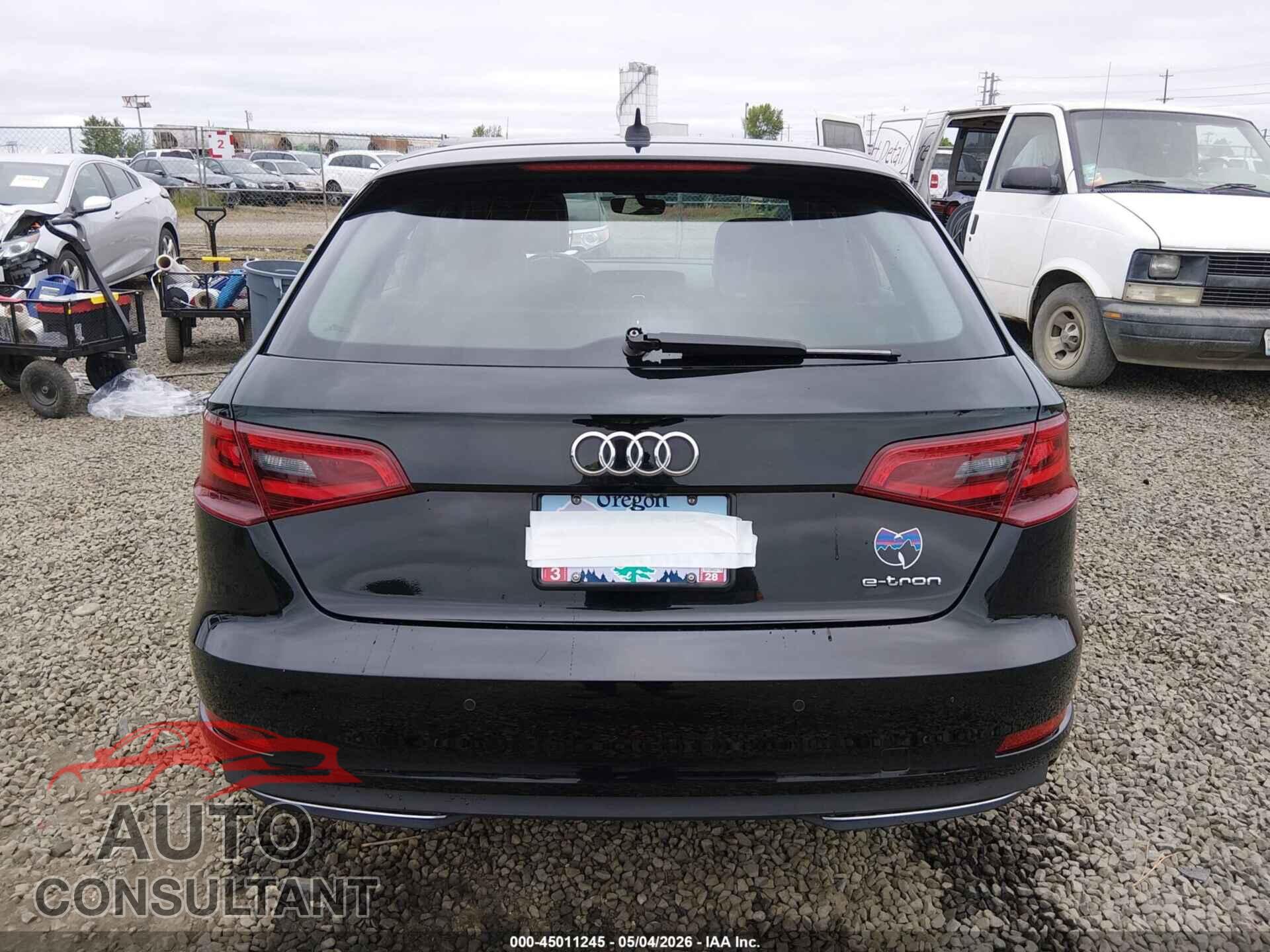 AUDI A3 E-TRON 2016 - WAUTPBFF6GA109905