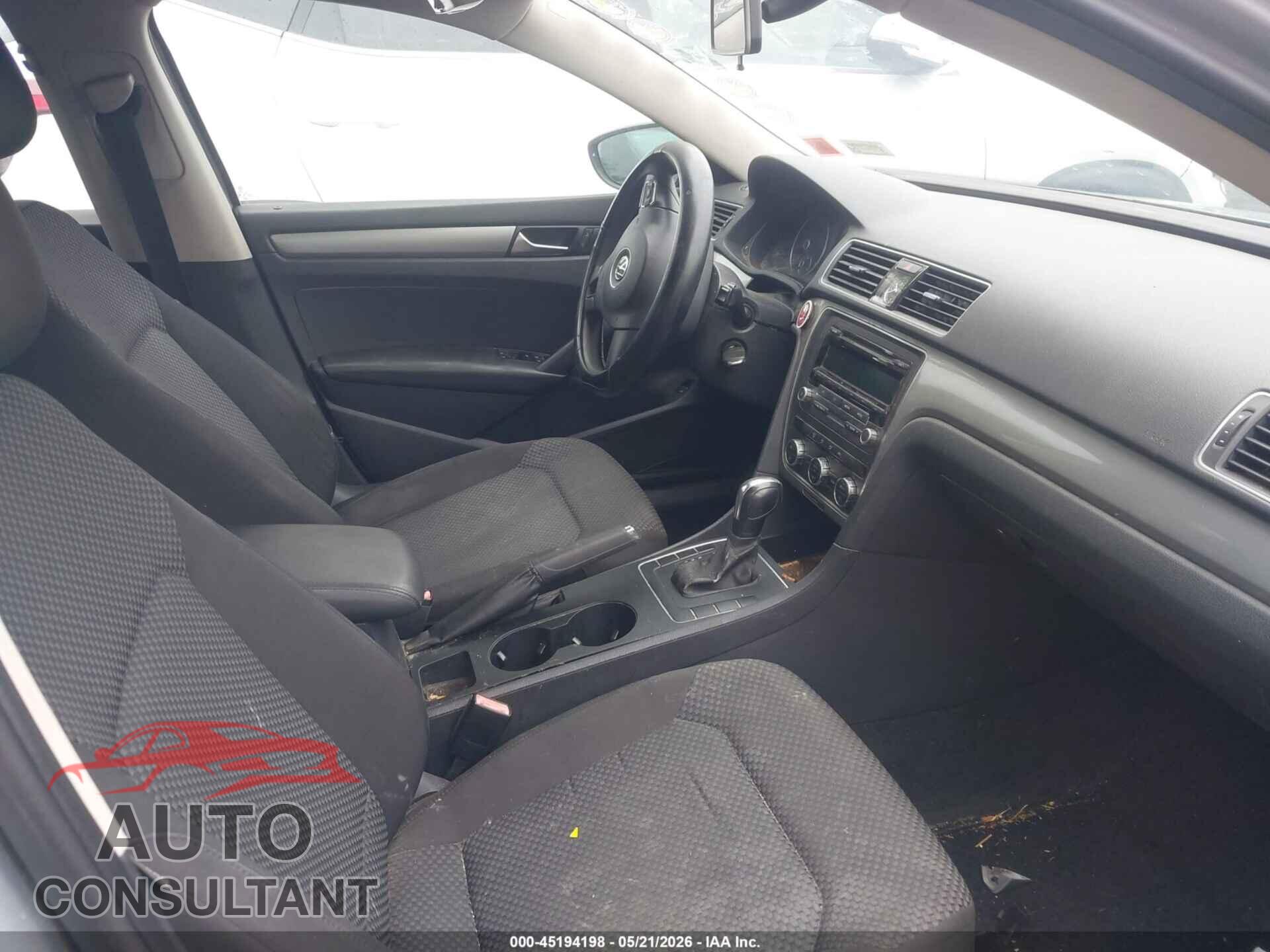 VOLKSWAGEN PASSAT 2012 - 1VWAP7A36CC062830