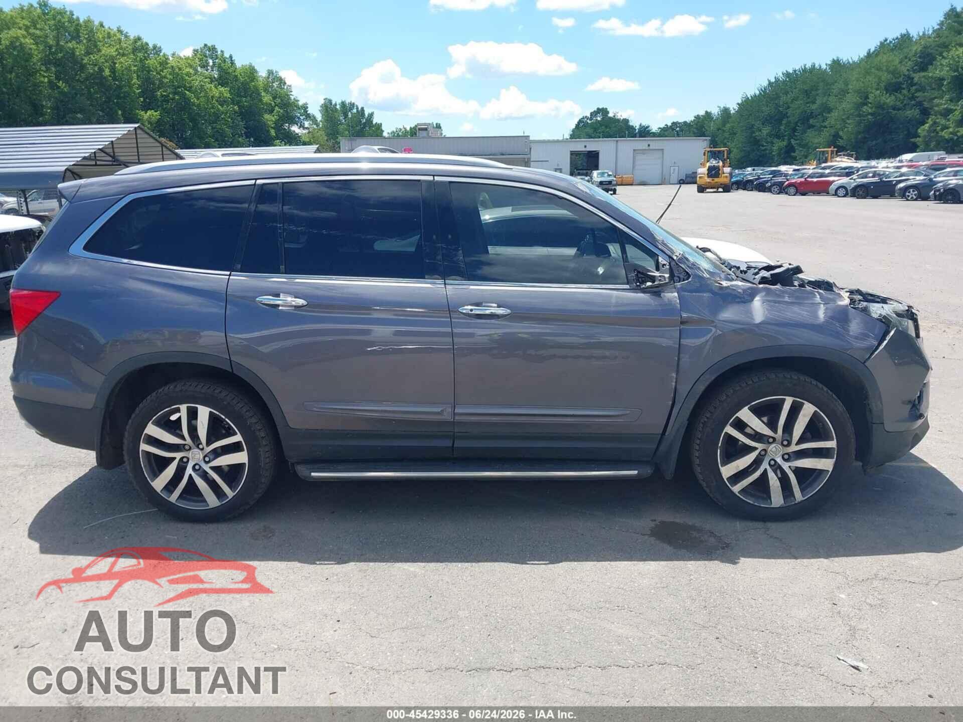 HONDA PILOT 2017 - 5FNYF6H93HB043316